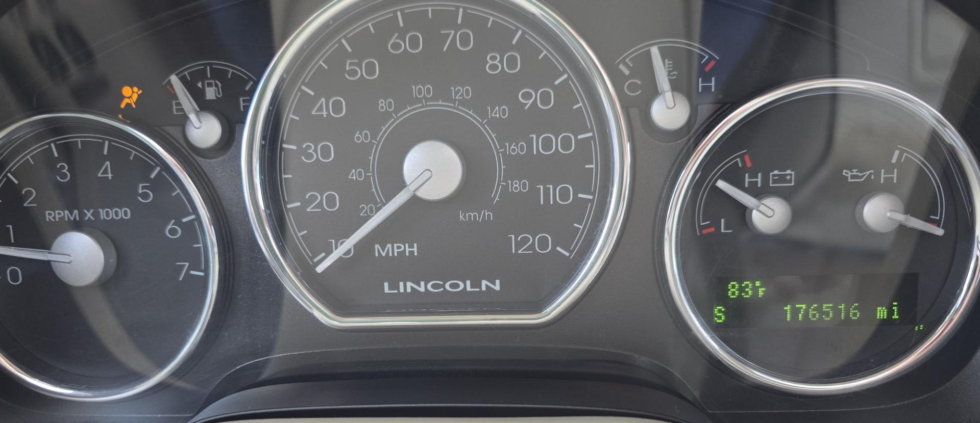 2006 Tan /Gray Lincoln Mark LT 4WD (5LTPW18596F) with an 5.4L V8 SOHC 24V engine, 4A OD transmission, located at 450 N Russell, Missoula, MT, 59801, (406) 543-6600, 46.874496, -114.017433 - Smooth Driving Lincoln 4WD Pickup. 5.4L V8 Engine. Power Seats. Heated Front Seats. Air. Cruise. Tilt. Power Windows and Locks. Excellent Goodrich Tires. Running Boards. Aftermarket Rear View Camera. Clean Title and Carfax. Does have an Airbag light on. Because of the age, our lenders do NOT off- Photo#22
