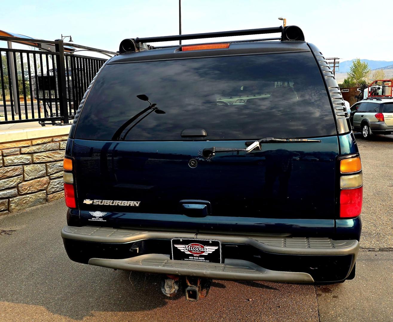 2006 Teal /Grey Leather Chevrolet Suburban Z71 Z71 (3GNFK16Z56G) with an 5.3L V8 SFI engine, Automatic transmission, located at 450 N Russell, Missoula, MT, 59801, (406) 543-6600, 46.874496, -114.017433 - Photo#8