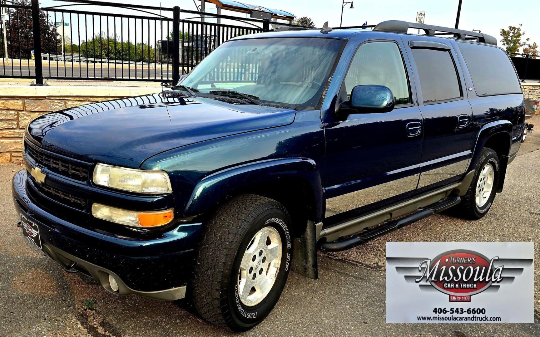 2006 Teal /Grey Leather Chevrolet Suburban Z71 Z71 (3GNFK16Z56G) with an 5.3L V8 SFI engine, Automatic transmission, located at 450 N Russell, Missoula, MT, 59801, (406) 543-6600, 46.874496, -114.017433 - Photo#9