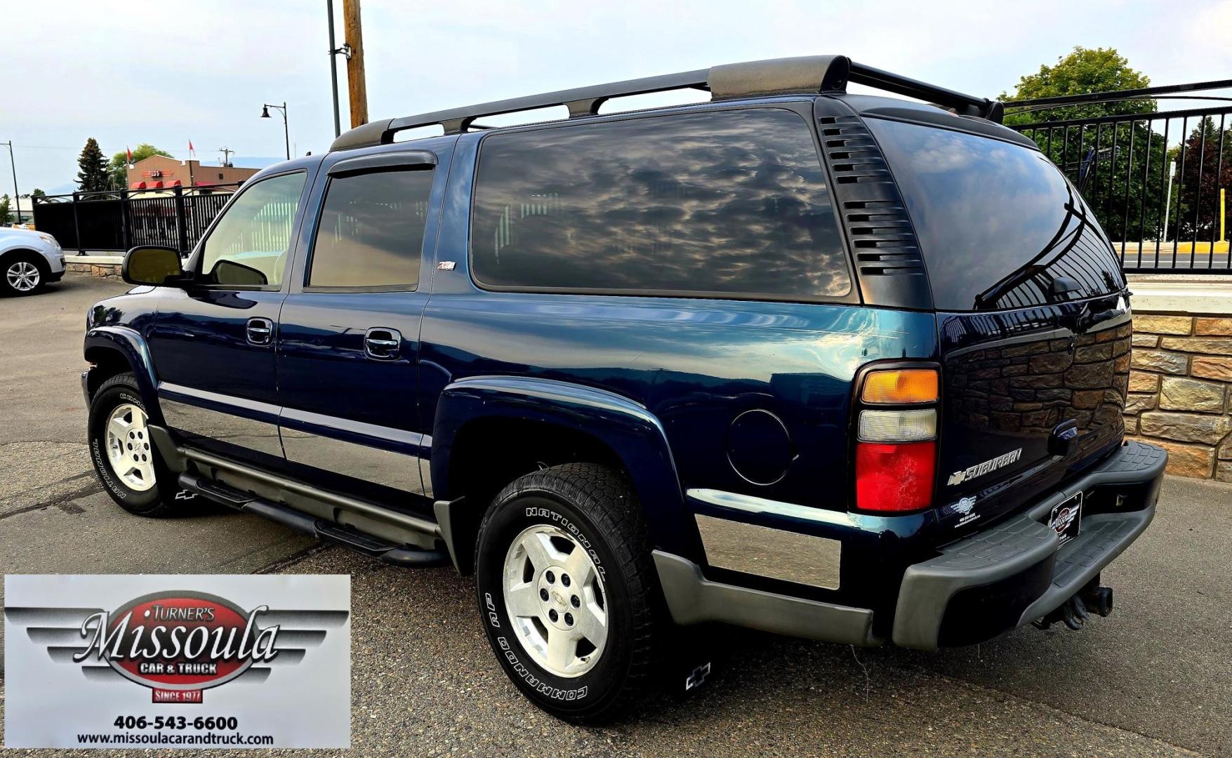 2006 Teal /Grey Leather Chevrolet Suburban Z71 Z71 (3GNFK16Z56G) with an 5.3L V8 SFI engine, Automatic transmission, located at 450 N Russell, Missoula, MT, 59801, (406) 543-6600, 46.874496, -114.017433 - Photo#10