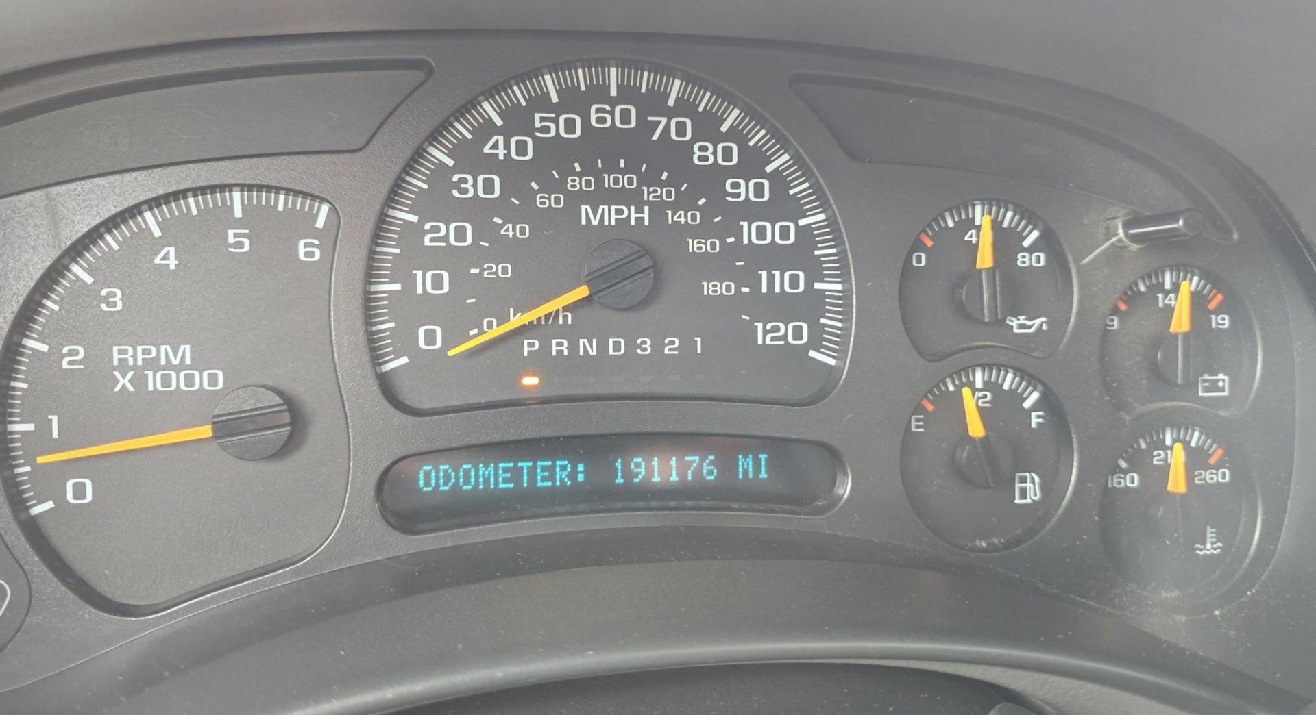 2006 Teal /Grey Leather Chevrolet Suburban Z71 Z71 (3GNFK16Z56G) with an 5.3L V8 SFI engine, Automatic transmission, located at 450 N Russell, Missoula, MT, 59801, (406) 543-6600, 46.874496, -114.017433 - Photo#21