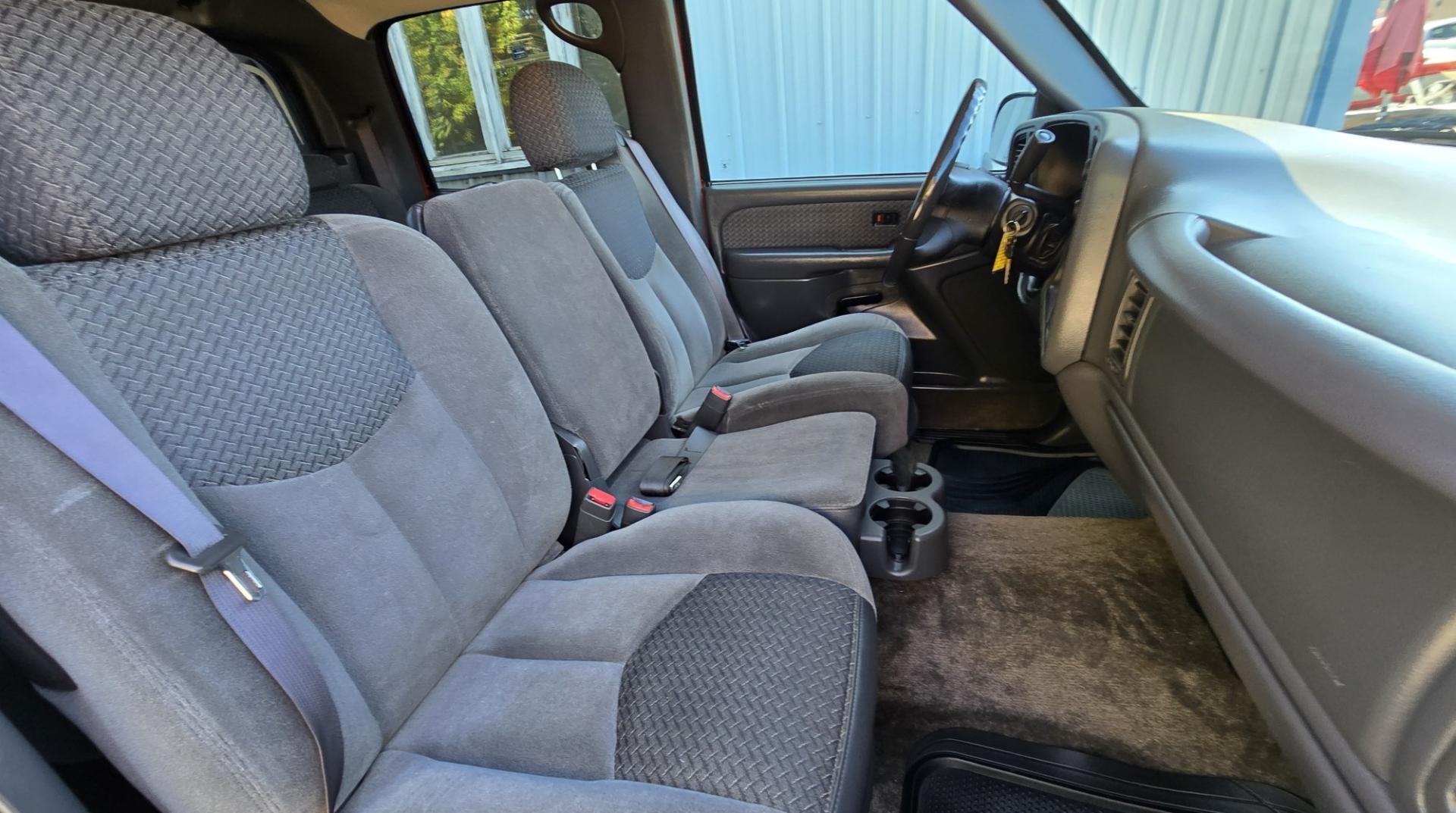 2003 Copper /Gray Chevrolet Avalanche (3GNEK13TX3G) with an 5.3L V8 MPI OHV engine, Automatic transmission, located at 450 N Russell, Missoula, MT, 59801, (406) 543-6600, 46.874496, -114.017433 - Very Desirable One Owner Chevy Avalanche with Auto Select 4WD along with 2WD, Four Low, Four High. Reliable 5.3L V8 Engine. Power Drives Seat. Plush Cloth Interior. Air Conditioning. Cruise Control. Tilt. AM FM CD Player. Running Boards.- Photo#14