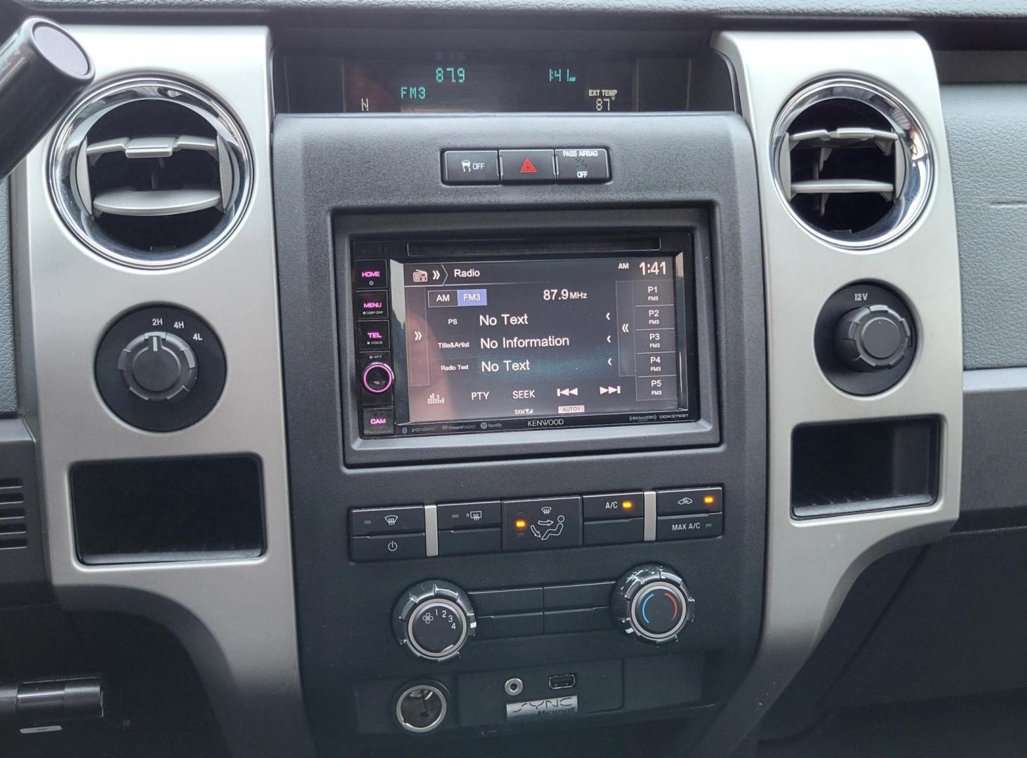 2011 White /Black Ford F-150 XLT (1FTFW1EF0BK) with an 5.0L V8 engine, 4-Speed Automatic transmission, located at 450 N Russell, Missoula, MT, 59801, (406) 543-6600, 46.874496, -114.017433 - Clean 4WD Truck. 5.0L V8 engine. 4 Speed Automatic Transmission. Air. Cruise. Tilt. Power Windows and Locks. Backup Camera. Running Boards. Towing. Tonneau Cover. Nice Highway Tires. Remote Start. - Photo#14