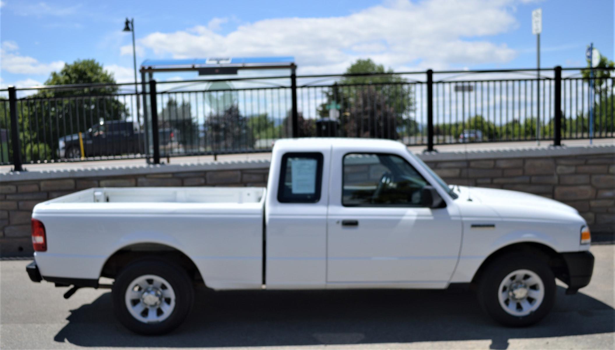 2009 White Ford Ranger Sport SuperCab 2WD (1FTYR14D19P) with an 2.3L L4 SOHC 8V engine, Automatic transmission, located at 450 N Russell, Missoula, MT, 59801, (406) 543-6600, 46.874496, -114.017433 - 1 Owner. Only 48K Miles. Excellent Condition. Clean CarFax - Photo #7
