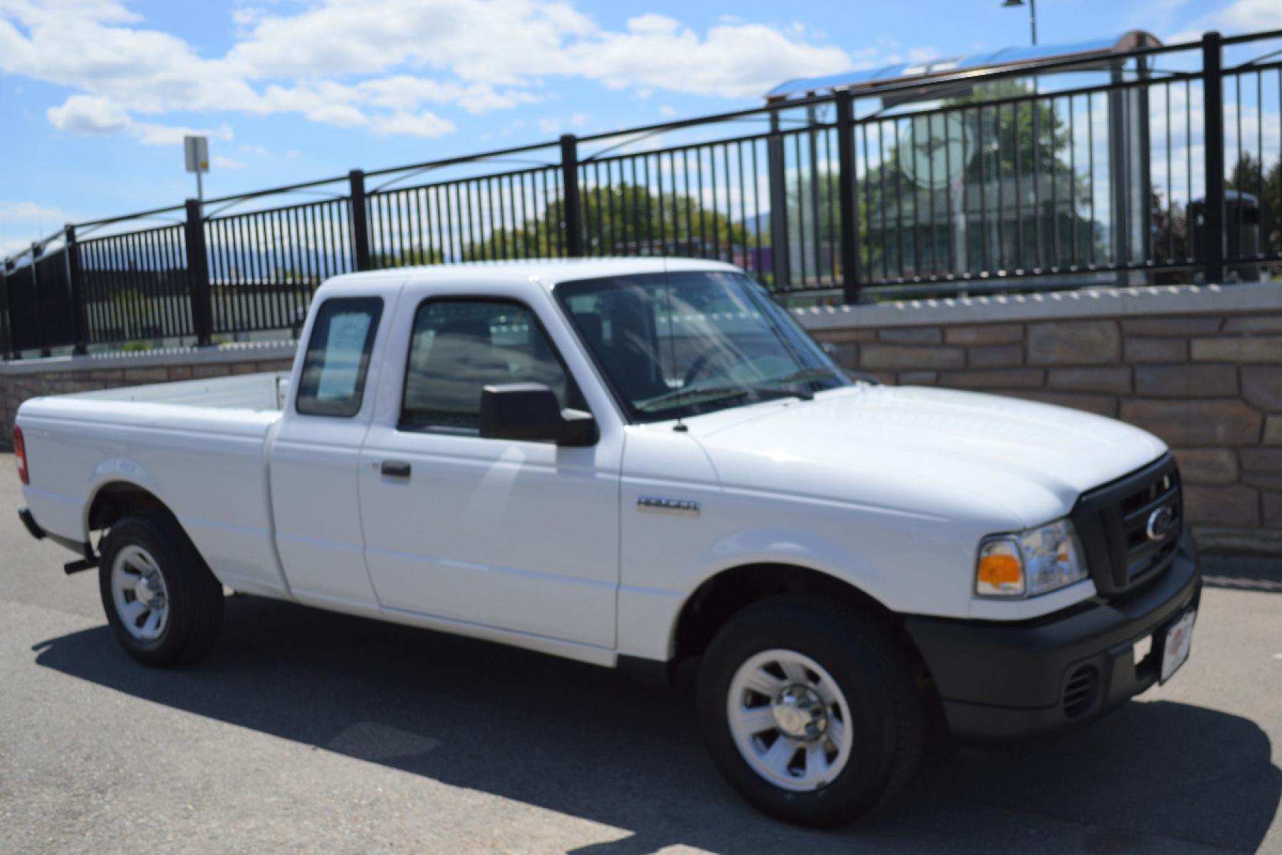 2009 White Ford Ranger Sport SuperCab 2WD (1FTYR14D19P) with an 2.3L L4 SOHC 8V engine, Automatic transmission, located at 450 N Russell, Missoula, MT, 59801, (406) 543-6600, 46.874496, -114.017433 - 1 Owner. Only 48K Miles. Excellent Condition. Clean CarFax - Photo #8