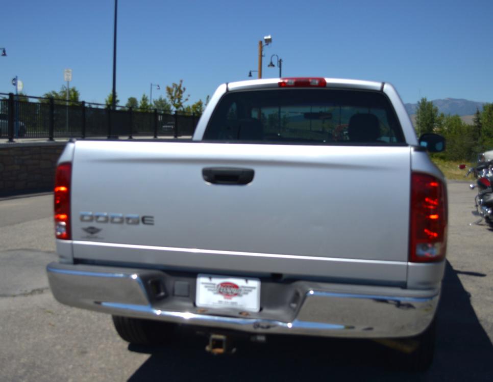 2002 Silver Dodge Ram 1500 SLT Long Bed 2WD (1D7HA16K82J) with an 3.7L V6 SOHC 12V engine, 4-Speed Automatic transmission, located at 450 N Russell, Missoula, MT, 59801, (406) 543-6600, 46.874496, -114.017433 - Photo #6