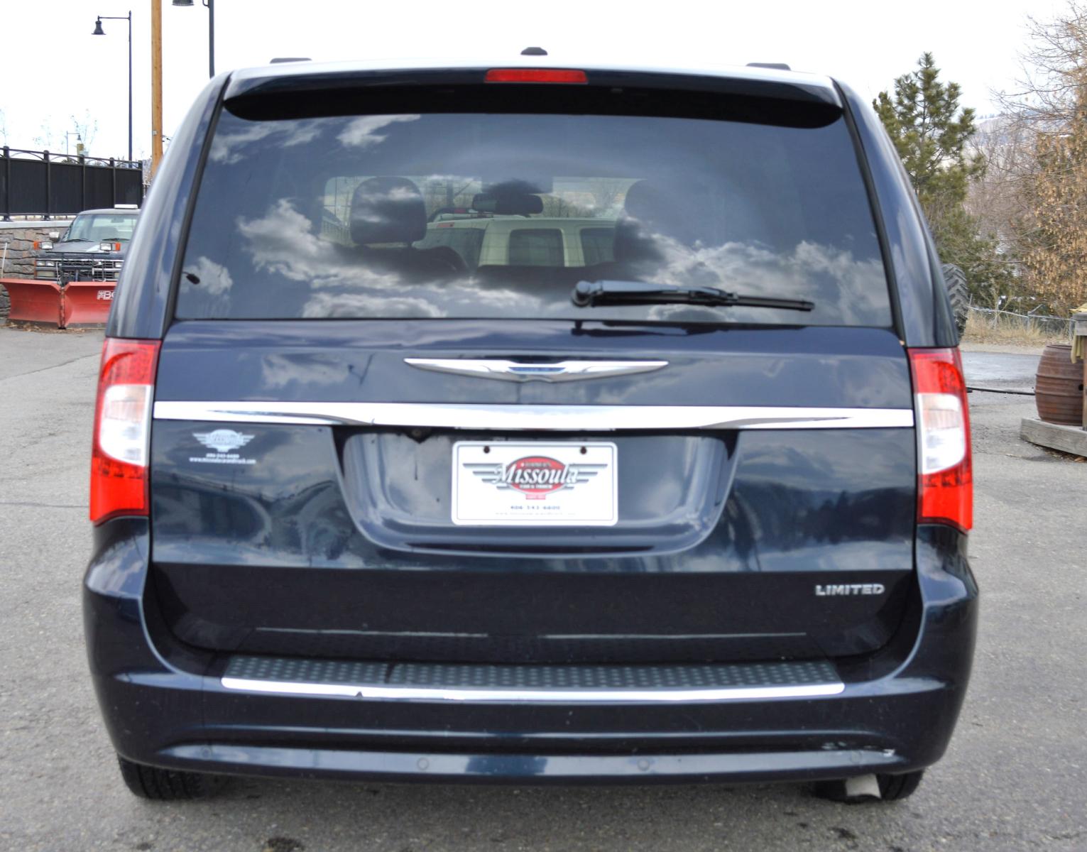 2011 Blue /Black Chrysler Town & Country Limited (2A4RR6DG6BR) with an 3.6L V6 DOHC 24V engine, 6-Speed Automatic transmission, located at 450 N Russell, Missoula, MT, 59801, (406) 543-6600, 46.874496, -114.017433 - Beautiful Van. 3rd Row Seating. Leather Seats. Rear Entertainment. Power Sliding Doors on both sides. Air. Cruise. Tilt. Navigation. Bluetooth. Stow and Go Seats. Heated Seats. Heated Steering Wheel. - Photo #6