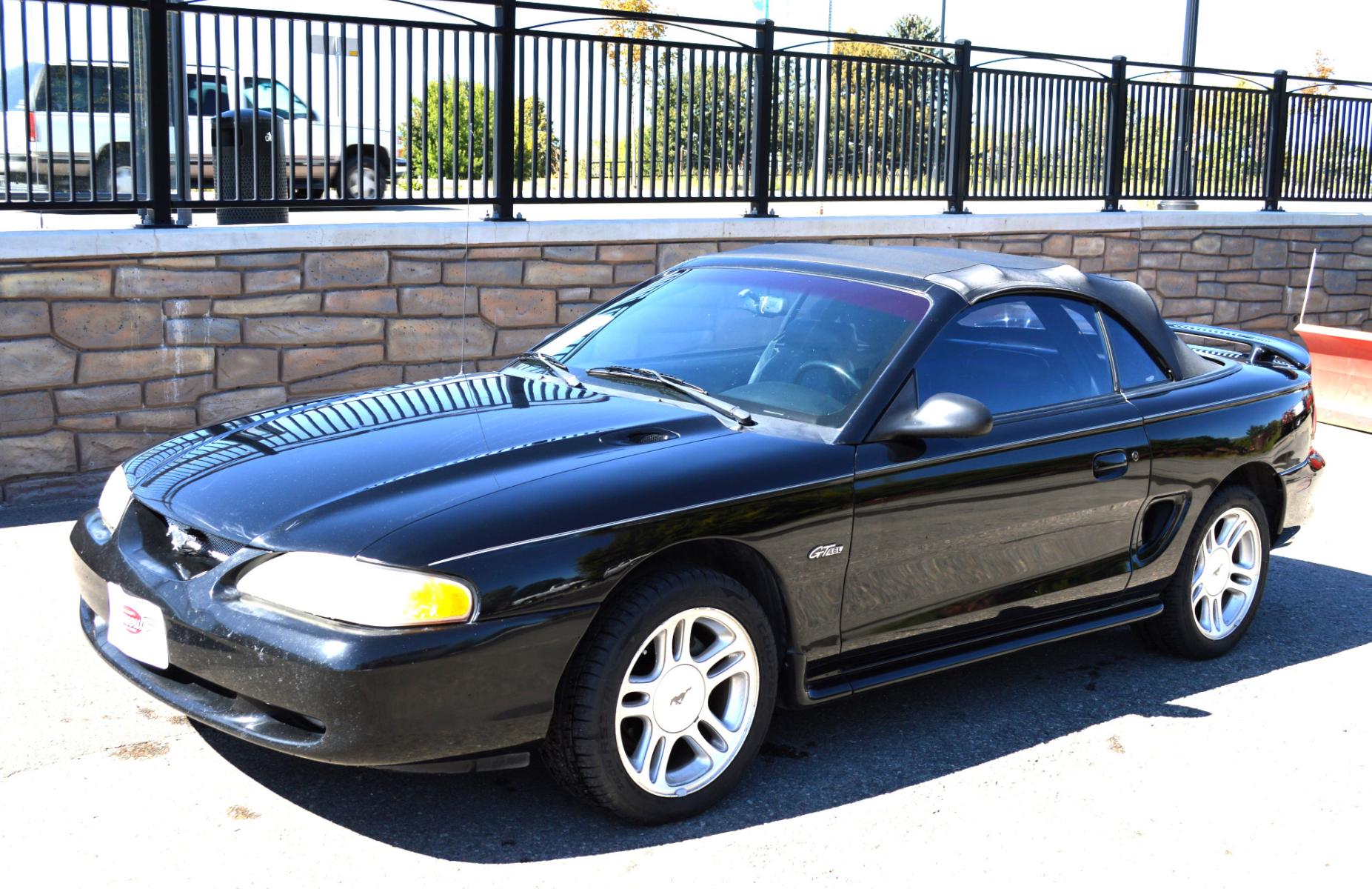 1998 Black Ford Mustang GT Convertible (1FAFP45X0WF) with an 4.6L V8 SOHC 16V engine, Automatic transmission, located at 450 N Russell, Missoula, MT, 59801, (406) 543-6600, 46.874496, -114.017433 - Photo #3