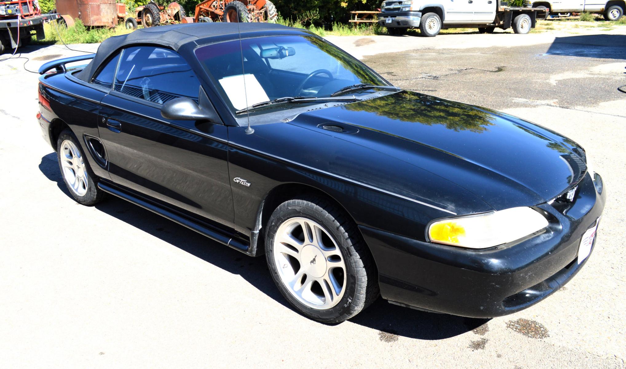 1998 Black Ford Mustang GT Convertible (1FAFP45X0WF) with an 4.6L V8 SOHC 16V engine, Automatic transmission, located at 450 N Russell, Missoula, MT, 59801, (406) 543-6600, 46.874496, -114.017433 - Brand New Convertible Top goes up and down great. Automatic Transmission. Air. Cruise. Tilt. This vehicle is more then 20 years old and is not eligible for lending through our finance companies. - Photo #8