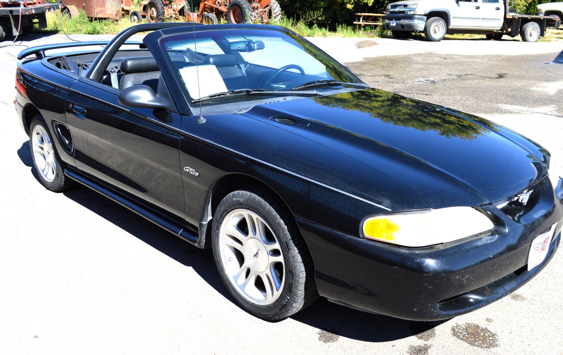 1998 Black Ford Mustang GT Convertible (1FAFP45X0WF) with an 4.6L V8 SOHC 16V engine, Automatic transmission, located at 450 N Russell, Missoula, MT, 59801, (406) 543-6600, 46.874496, -114.017433 - Brand New Convertible Top goes up and down great. Automatic Transmission. Air. Cruise. Tilt. This vehicle is more then 20 years old and is not eligible for lending through our finance companies. - Photo #13