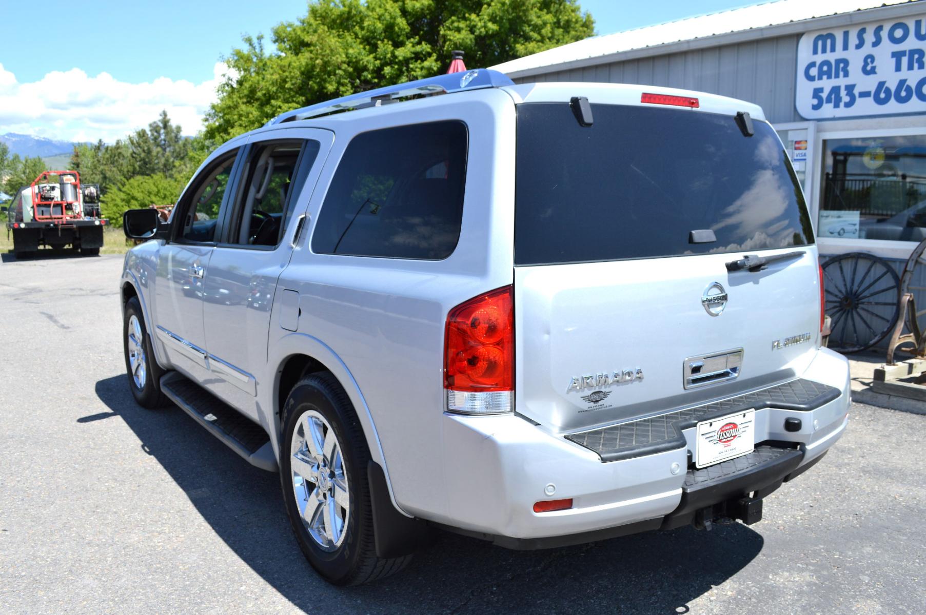 2011 Silver Nissan Armada SL 4WD (5N1AA0NC5BN) with an 5.6L V8 DOHC 32V engine, 5-Speed Automatic transmission, located at 450 N Russell, Missoula, MT, 59801, (406) 543-6600, 46.874496, -114.017433 - Really Nice SUV. 4 Wheel Drive. Power Sunroof. 3rd Row Seating. Rear Entertainment. Leather Heated Seats. Air. Cruise. Tilt. LOADED! - Photo #10