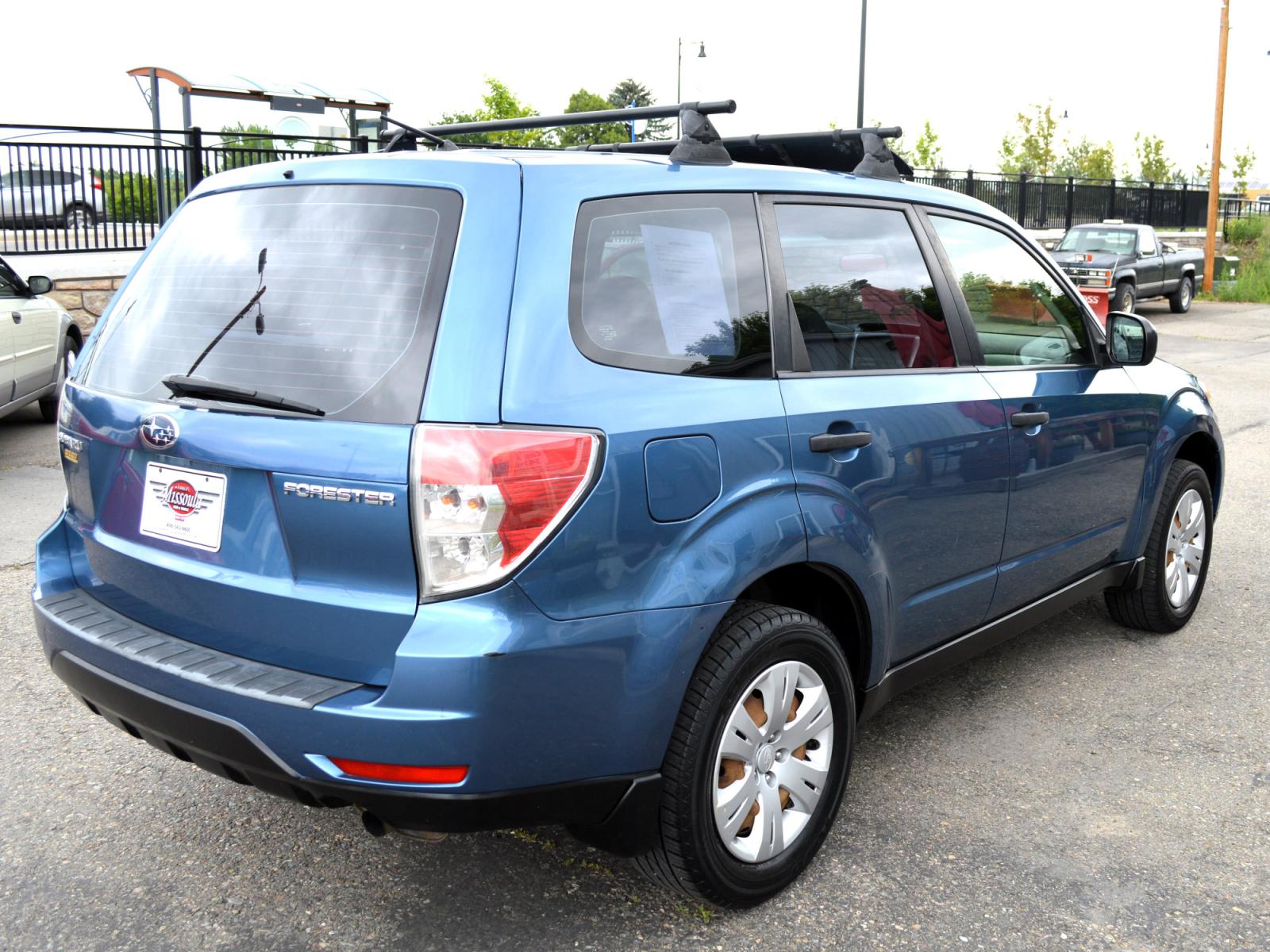 2009 Blue Subaru Forester 2.5X (JF2SH61629H) with an 2.5L H4 SOHC 16V engine, 4-Speed Automatic Overdrive transmission, located at 450 N Russell, Missoula, MT, 59801, (406) 543-6600, 46.874496, -114.017433 - Nice Suby. New Timing and Head Gasket. Automatic Transmission. Air. Cruise, Tilt. Power Windows and Locks. - Photo #5