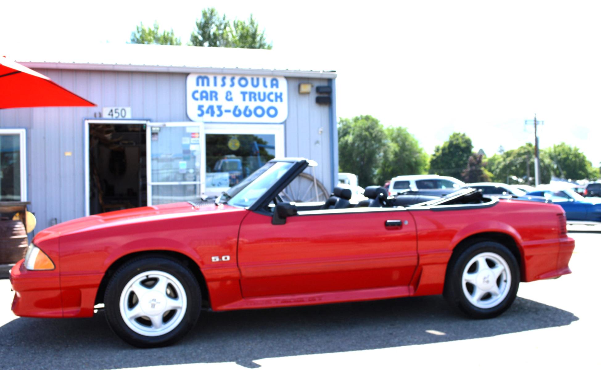 1991 Red /Black Ford Mustang GT convertible (1FACP45E3MF) with an 5.0L V8 OHV 16V engine, Automatic transmission, located at 450 N Russell, Missoula, MT, 59801, (406) 543-6600, 46.874496, -114.017433 - Nice little Convertible. Under 75K Original Miles. Power Windows. Air Conditioning. Lumbar Support. Cruise Control. AM/FM Cassette. This vehicle is more then 20 years old and is not eligible for lending through our finance companies. - Photo #2