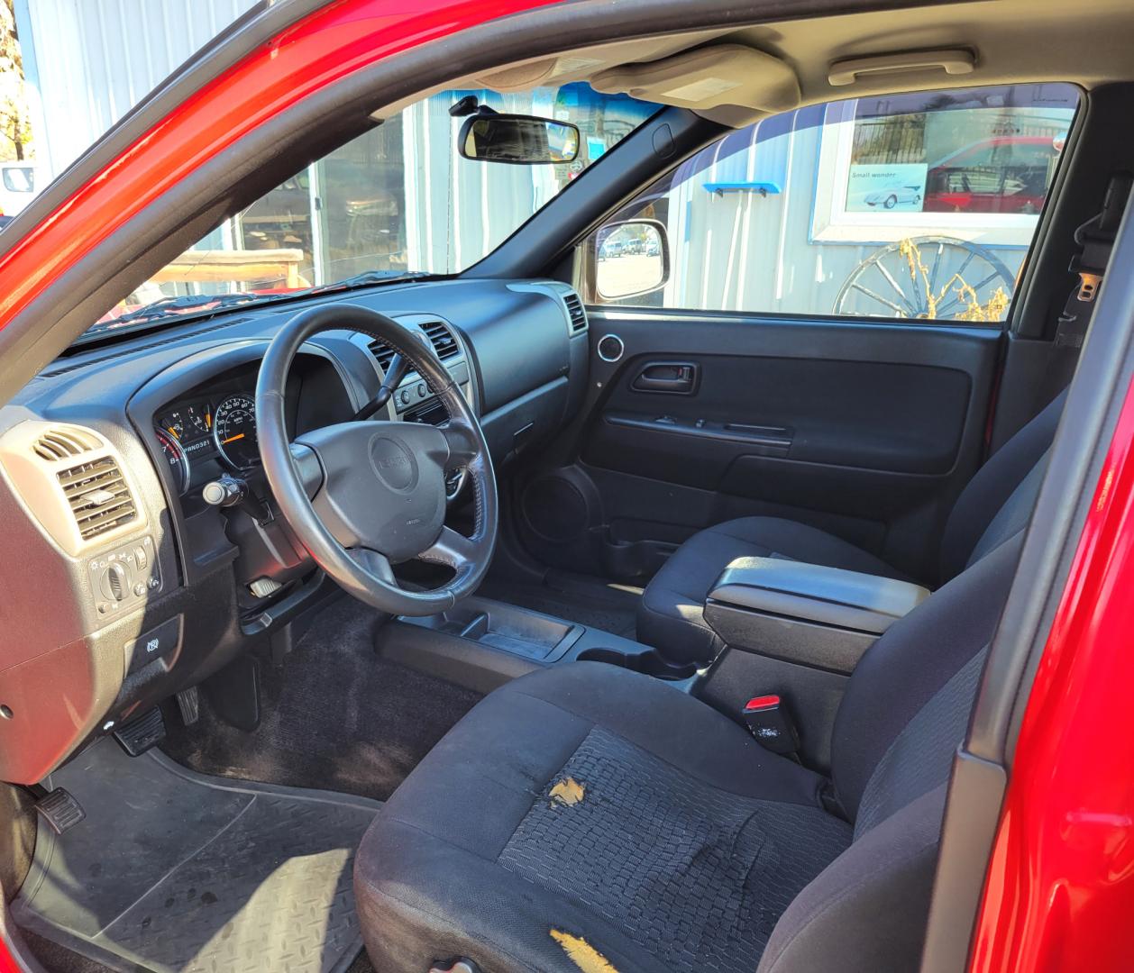2007 Red /Black Isuzu Truck i-370 Crew Cab LS 4WD (1GGDT13E678) with an 3.7L L5 DOHC 20V engine, 4-Speed Automatic transmission, located at 450 N Russell, Missoula, MT, 59801, (406) 543-6600, 46.874496, -114.017433 - Photo#10