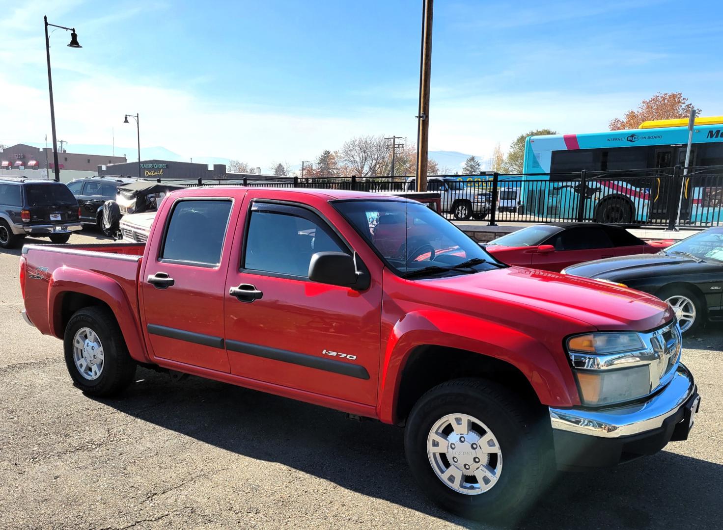 2007 Red /Black Isuzu Truck i-370 Crew Cab LS 4WD (1GGDT13E678) with an 3.7L L5 DOHC 20V engine, 4-Speed Automatic transmission, located at 450 N Russell, Missoula, MT, 59801, (406) 543-6600, 46.874496, -114.017433 - Photo#6