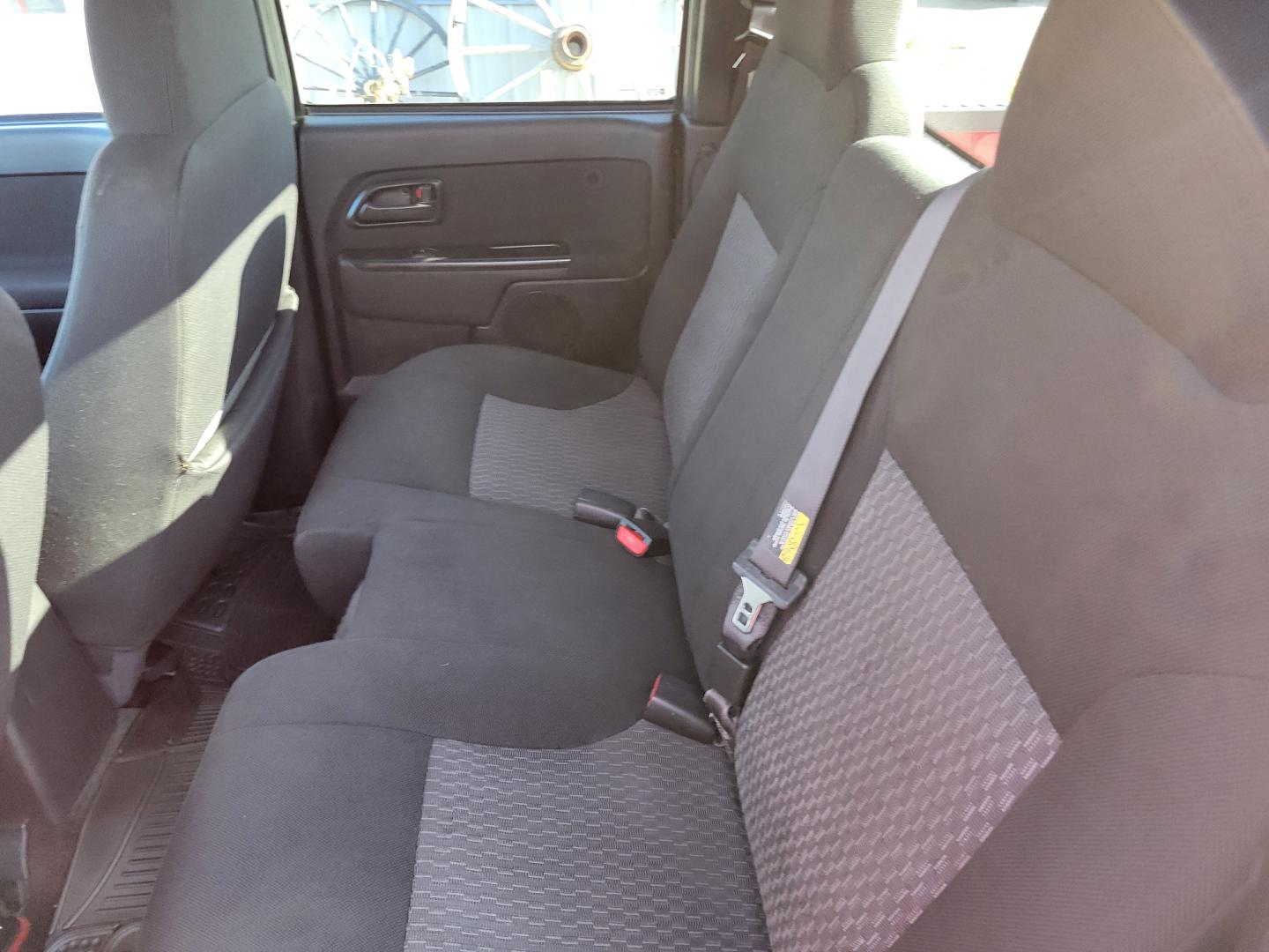 2007 Red /Black Isuzu Truck i-370 Crew Cab LS 4WD (1GGDT13E678) with an 3.7L L5 DOHC 20V engine, 4-Speed Automatic transmission, located at 450 N Russell, Missoula, MT, 59801, (406) 543-6600, 46.874496, -114.017433 - Photo#8