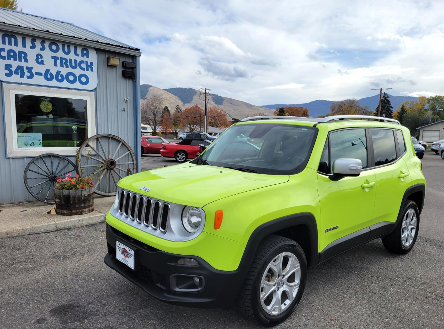 2017 Hyper Green /Black Jeep Renegade Limited 4WD (ZACCJBDB9HP) with an 2.4L L4 DOHC 16V engine, 9A transmission, located at 450 N Russell, Missoula, MT, 59801, (406) 543-6600, 46.874496, -114.017433 - Photo#1