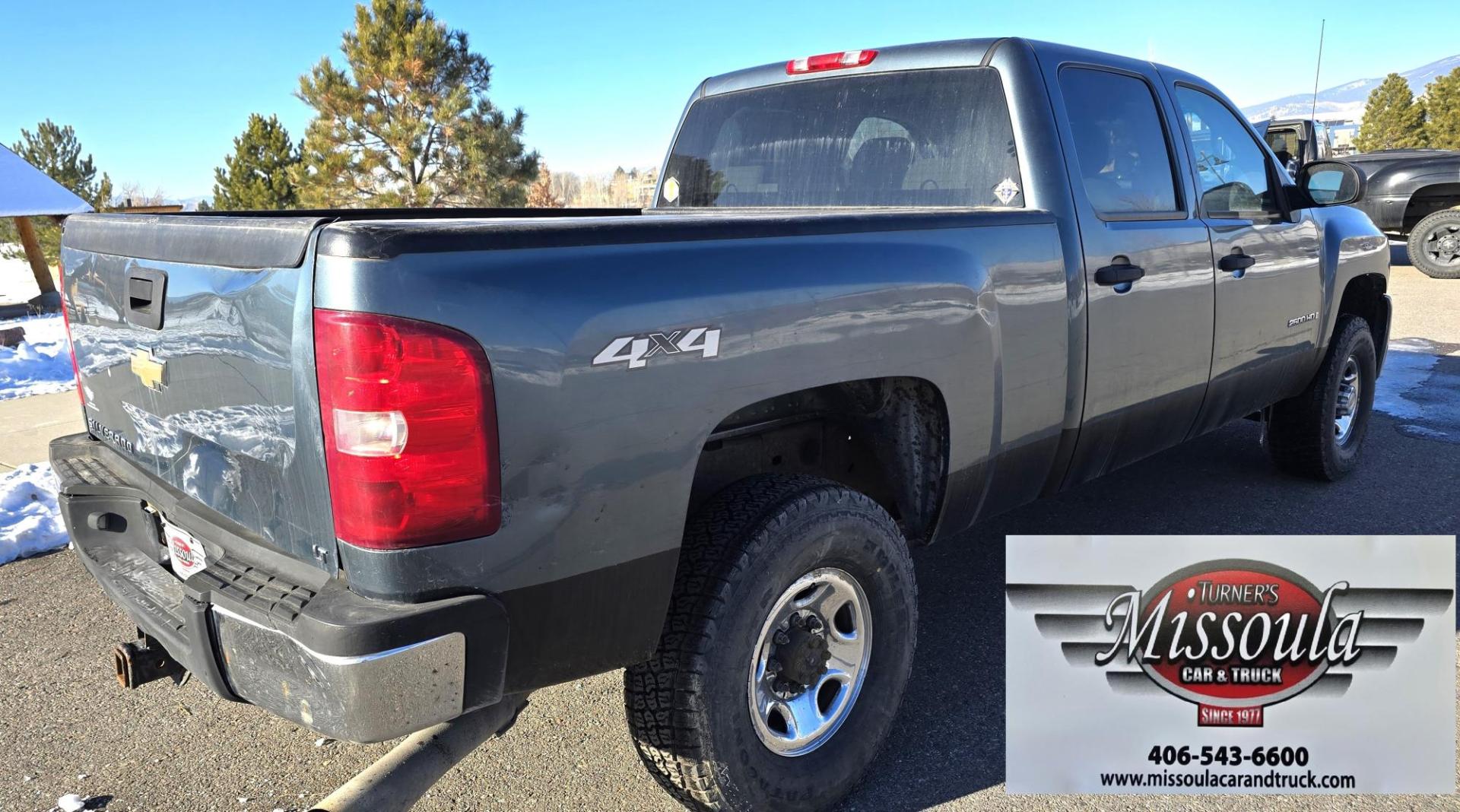 2008 Blue /Tan Chevrolet Silverado 2500HD LT (1GCHK23628F) with an 6.6L engine, 5 Speed Automatic transmission, located at 450 N Russell, Missoula, MT, 59801, (406) 543-6600, 46.874496, -114.017433 - $3400 just spent on new tires, New glow plugs, Ball joints, complete 4 wheel brake job including rotors, fresh service etc!! 6.6 Duramax Diesel. Automatic Transmission. 4WD. New Tires. AM FM CD. Power drivers Seat. Air Cruise Tilt. - Photo#2