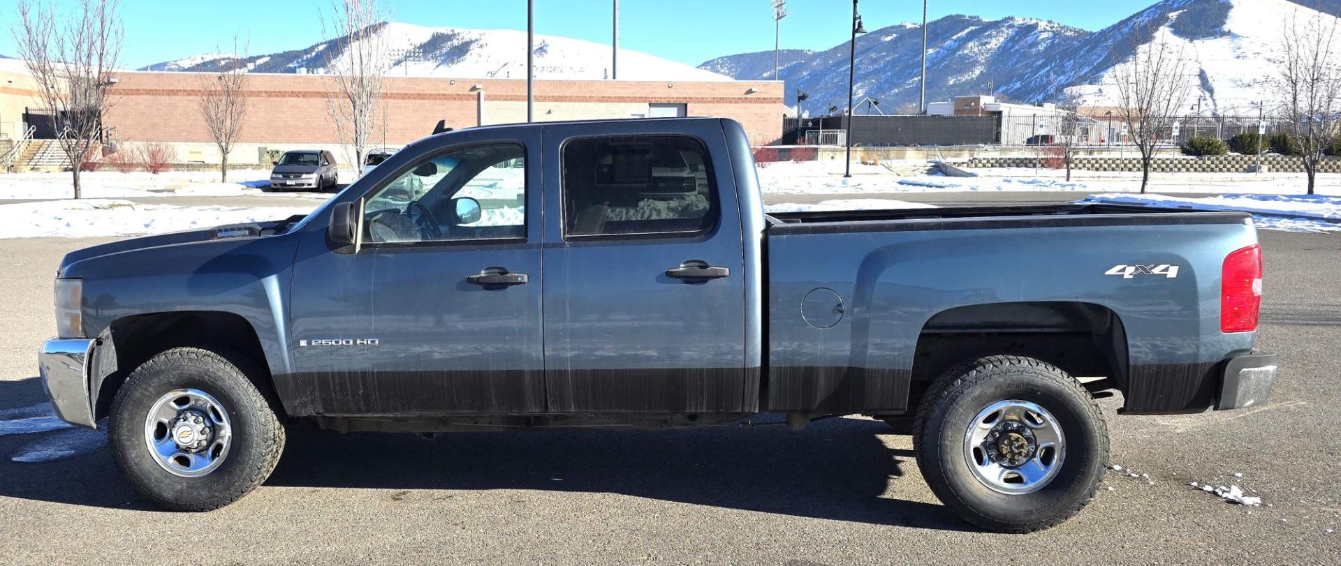 2008 Blue /Tan Chevrolet Silverado 2500HD LT (1GCHK23628F) with an 6.6L engine, 5 Speed Automatic transmission, located at 450 N Russell, Missoula, MT, 59801, (406) 543-6600, 46.874496, -114.017433 - $3400 just spent on new tires, New glow plugs, Ball joints, complete 4 wheel brake job including rotors, fresh service etc!! 6.6 Duramax Diesel. Automatic Transmission. 4WD. New Tires. AM FM CD. Power drivers Seat. Air Cruise Tilt. - Photo#0