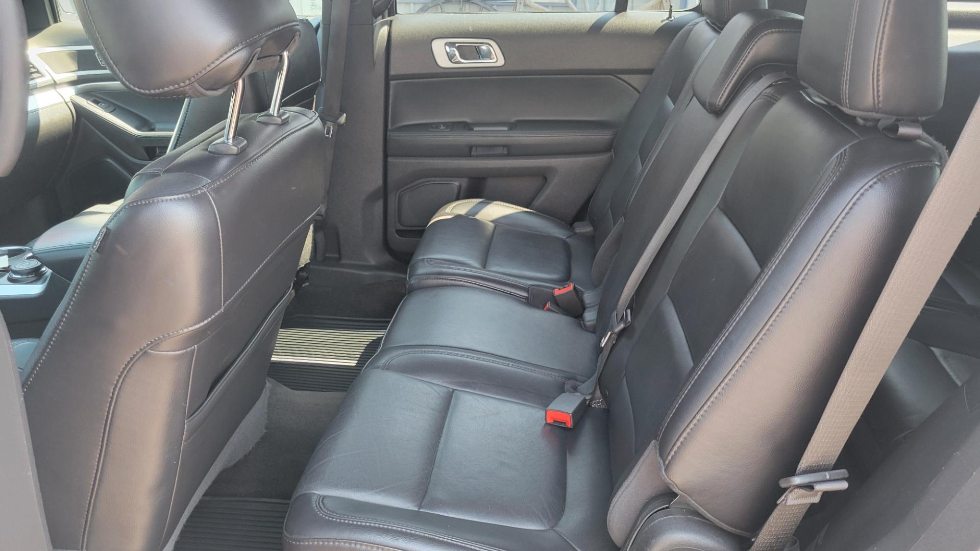 2013 Grey /Black Ford Explorer XLT (1FM5K8D87DG) with an 3.5L v6 engine, 6 Speed Auto transmission, located at 450 N Russell, Missoula, MT, 59801, (406) 543-6600, 46.874496, -114.017433 - Photo#10