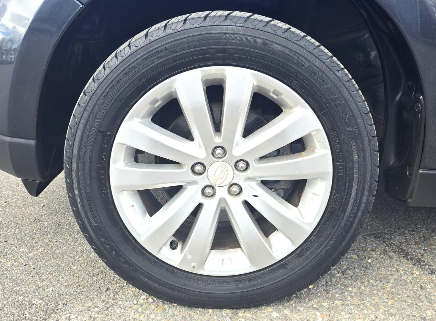 2012 Grey /White Subaru Forester 2.5X Premium (JF2SHADCXCH) with an 2.5L H4 SOHC 16V engine, 4-Speed Automatic transmission, located at 450 N Russell, Missoula, MT, 59801, (406) 543-6600, 46.874496, -114.017433 - Great Miles. Only 95K. Very Clean AWD Forester. 2.4L H4 Engine. Automatic Transmission. Huge Sunroof. Power Drivers Seat. Heated Front Seats. AM FM Bluetooth. Air. Cruise. Tilt. Power Windows and Locks. Rubber is Like New. We Finance through local Credit Unions. We do NOT offer In House (Buy Her - Photo#21