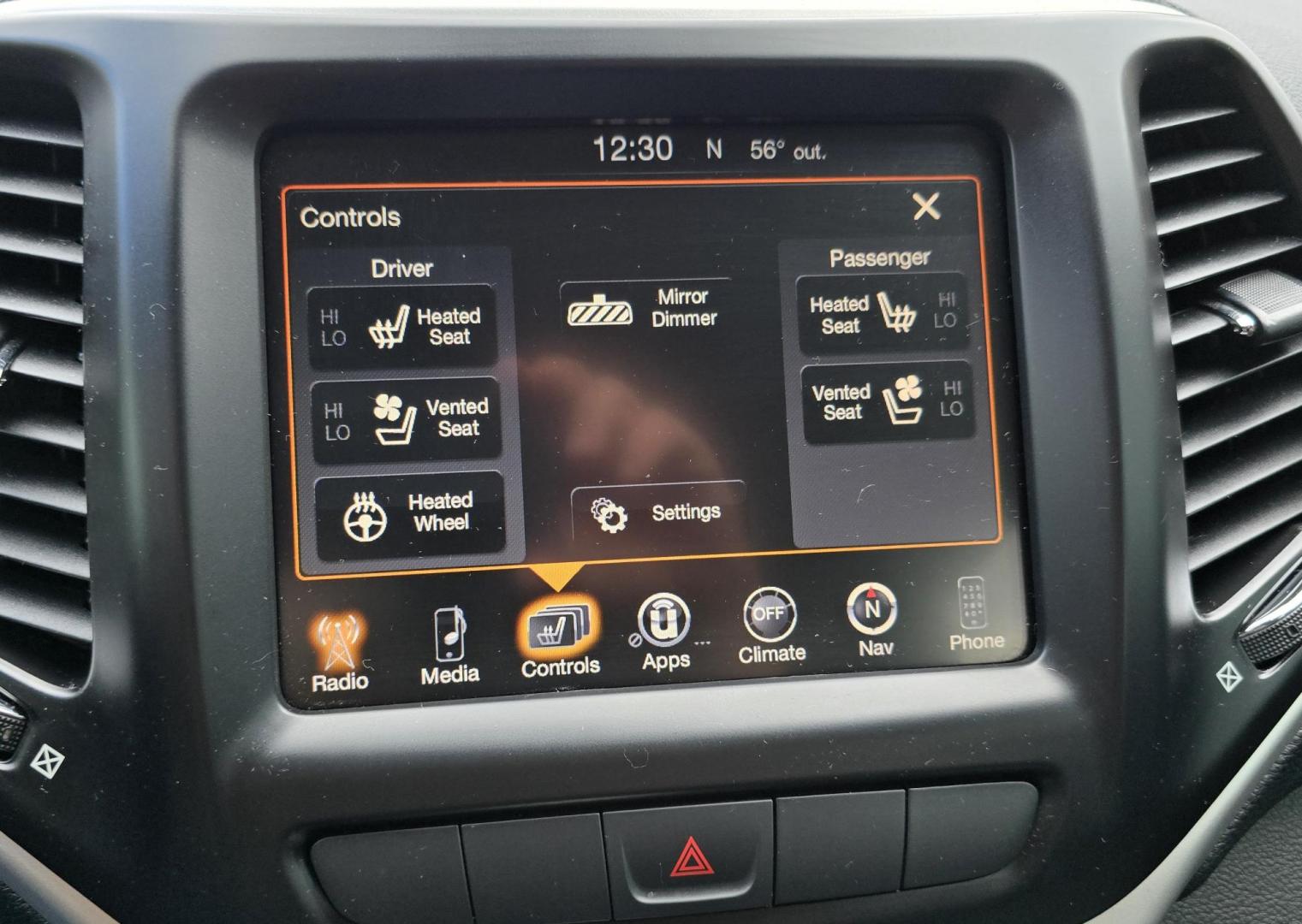 2014 Grey /Black Jeep Cherokee Limited 4WD (1C4PJMDS8EW) with an 3.2L V6 DOHC 24V engine, 9-Speed Automatic transmission, located at 450 N Russell, Missoula, MT, 59801, (406) 543-6600, 46.874496, -114.017433 - Photo#17