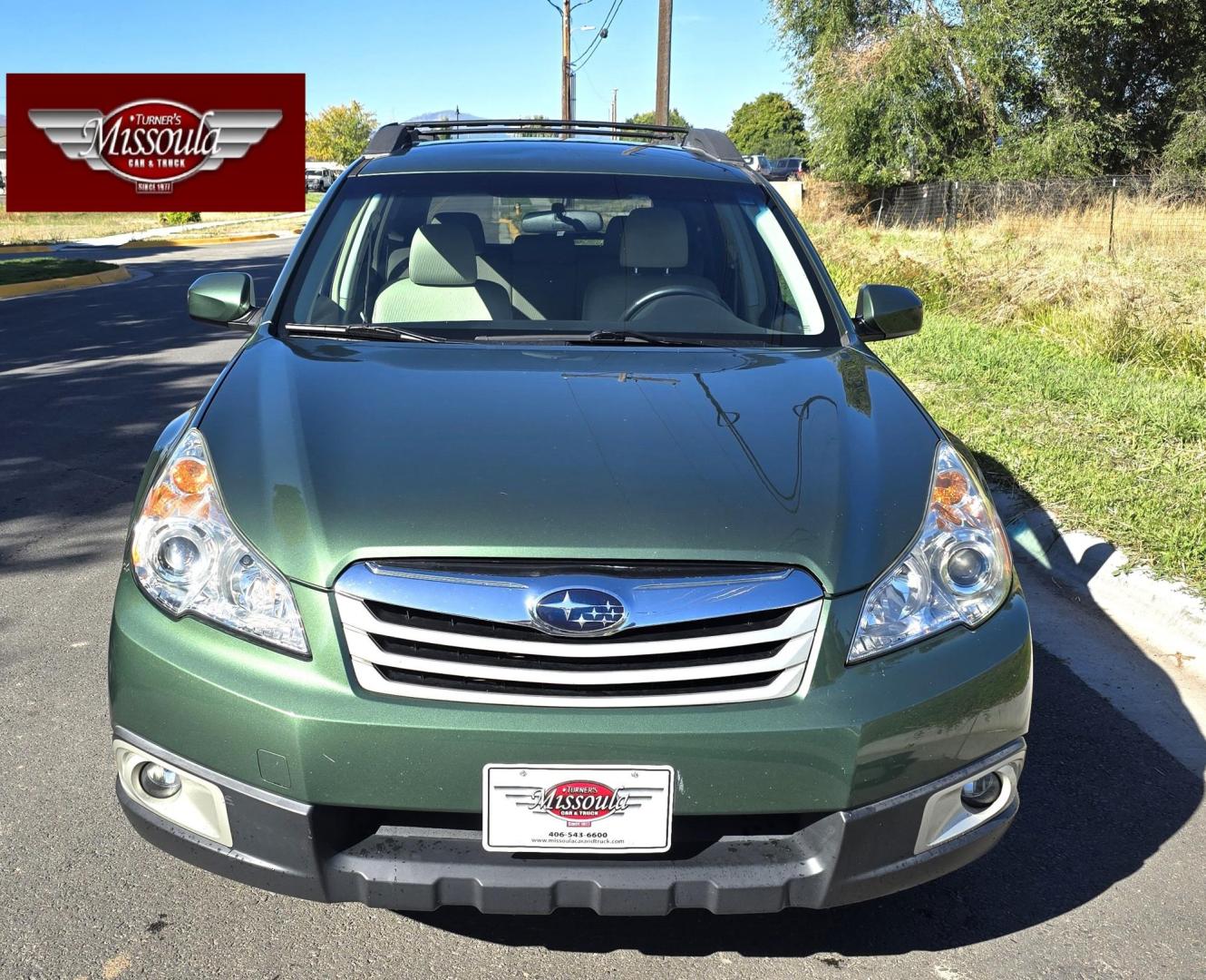 2011 Green /White Subaru Outback 2.5i Premium (4S4BRBFC2B3) with an 2.5L H4 DOHC 16V engine, Continuously Variable Transmisson transmission, located at 450 N Russell, Missoula, MT, 59801, (406) 543-6600, 46.874496, -114.017433 - Photo#2