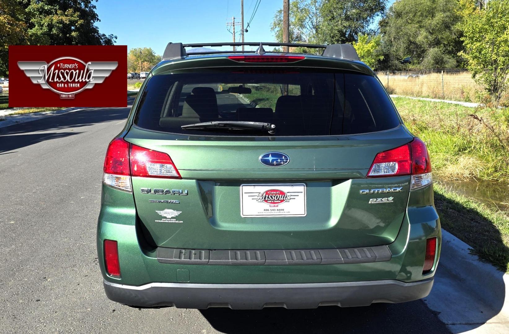 2011 Green /White Subaru Outback 2.5i Premium (4S4BRBFC2B3) with an 2.5L H4 DOHC 16V engine, Continuously Variable Transmisson transmission, located at 450 N Russell, Missoula, MT, 59801, (406) 543-6600, 46.874496, -114.017433 - Photo#4