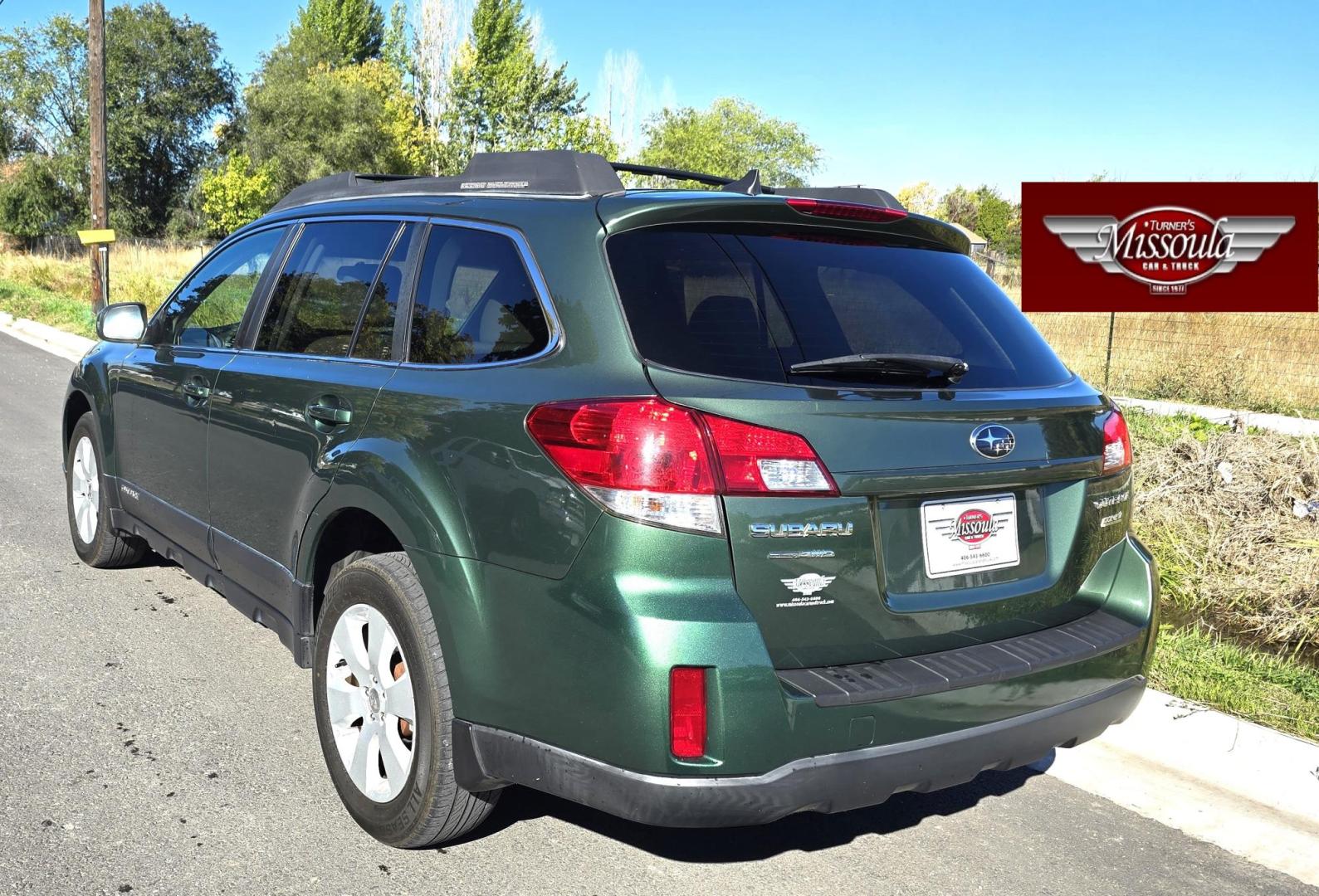 2011 Green /White Subaru Outback 2.5i Premium (4S4BRBFC2B3) with an 2.5L H4 DOHC 16V engine, Continuously Variable Transmisson transmission, located at 450 N Russell, Missoula, MT, 59801, (406) 543-6600, 46.874496, -114.017433 - Photo#6