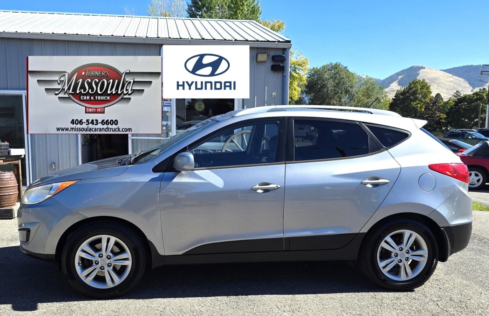 2010 Silver /Black Hyundai Tucson GLS AWD (KM8JUCAC5AU) with an 2.4L L4 DOHC 16V engine, 6-Speed Auto transmission, located at 450 N Russell, Missoula, MT, 59801, (406) 543-6600, 46.874496, -114.017433 - Photo#0