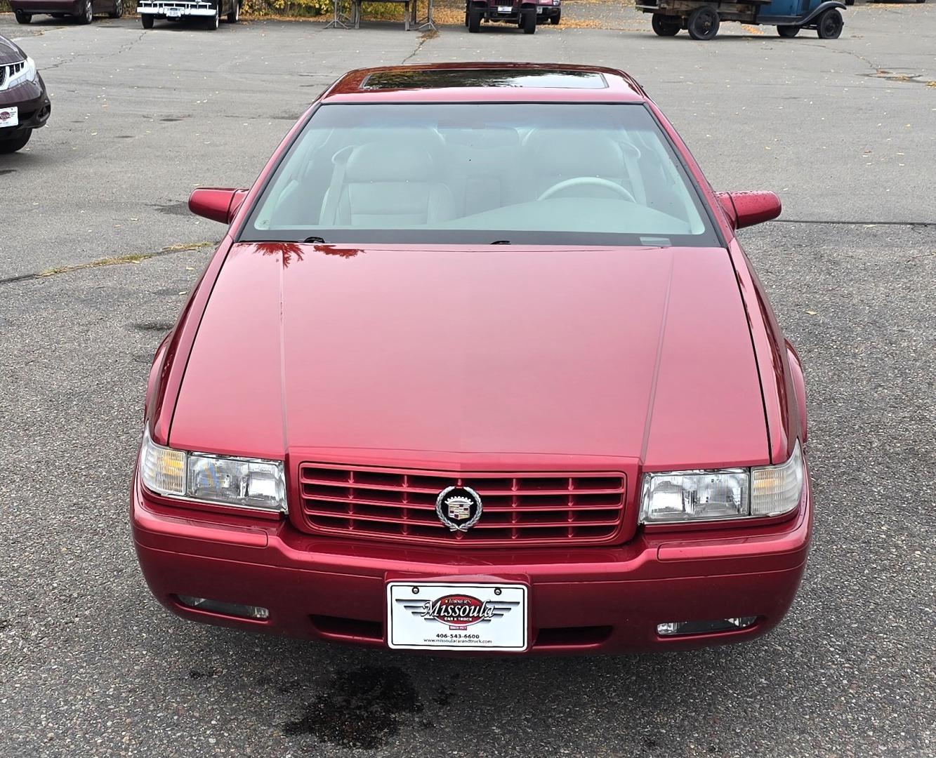 1999 Red /Black Cadillac Eldorado Touring Coupe (1G6ET129XXU) with an 4.6L V8 DOHC 32V engine, 4-Speed Automatic Overdrive transmission, located at 450 N Russell, Missoula, MT, 59801, (406) 543-6600, 46.874496, -114.017433 - Photo#6