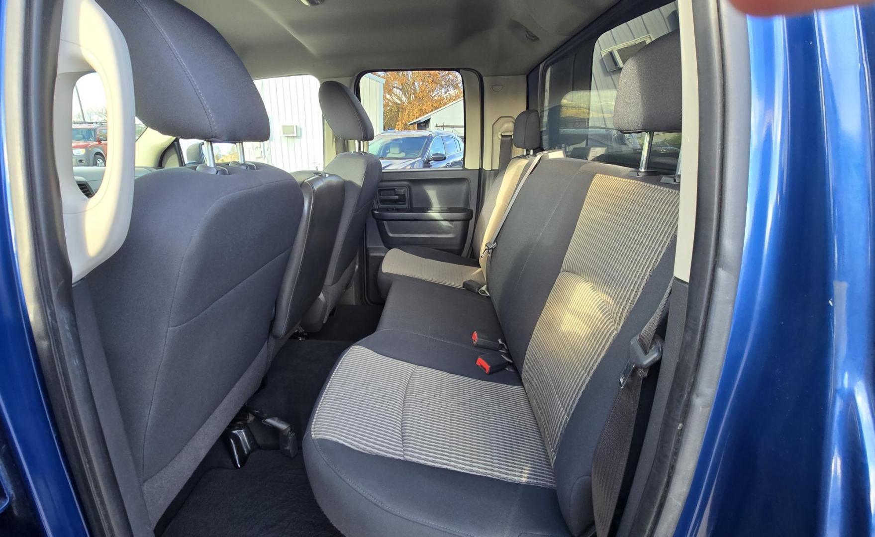 2010 Blue /Black Dodge Ram 1500 Laramie Quad Cab 4WD (1D7RV1GP2AS) with an 4.7L V8 SOHC 16V FFV engine, 5-Speed Automatic transmission, located at 450 N Russell, Missoula, MT, 59801, (406) 543-6600, 46.874496, -114.017433 - Don't let the miles scare you. This Truck runs amazing!! 4 Wheel Drive. Automatic Transmission. 4.7L V8 Engine. Nice matching topper. Air. Cruise. Tilt. Power Windows and Locks. Towing. Because of the miles, Financing is NOT Available. - Photo#7