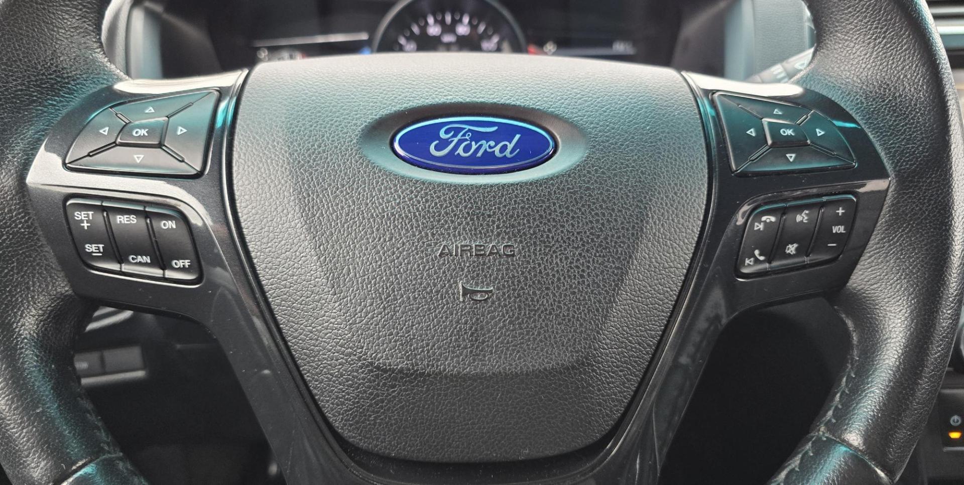 2016 Silver /Black Ford Explorer XLT 4WD (1FM5K8D85GG) with an 3.5L V6 DOHC 24V engine, 6-Speed Automatic transmission, located at 450 N Russell, Missoula, MT, 59801, (406) 543-6600, 46.874496, -114.017433 - Photo#20