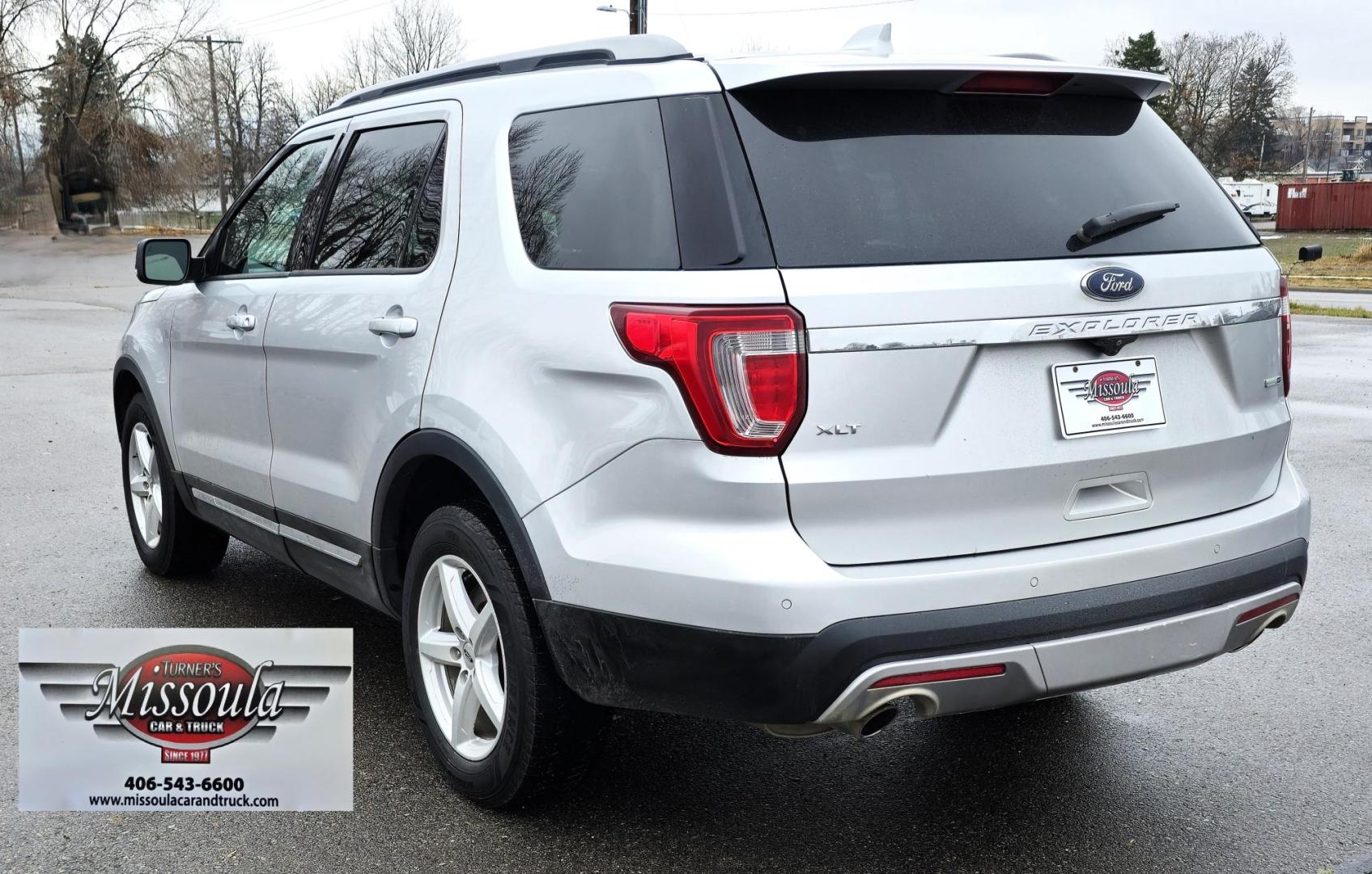 2016 Silver /Black Ford Explorer XLT 4WD (1FM5K8D85GG) with an 3.5L V6 DOHC 24V engine, 6-Speed Automatic transmission, located at 450 N Russell, Missoula, MT, 59801, (406) 543-6600, 46.874496, -114.017433 - Photo#4