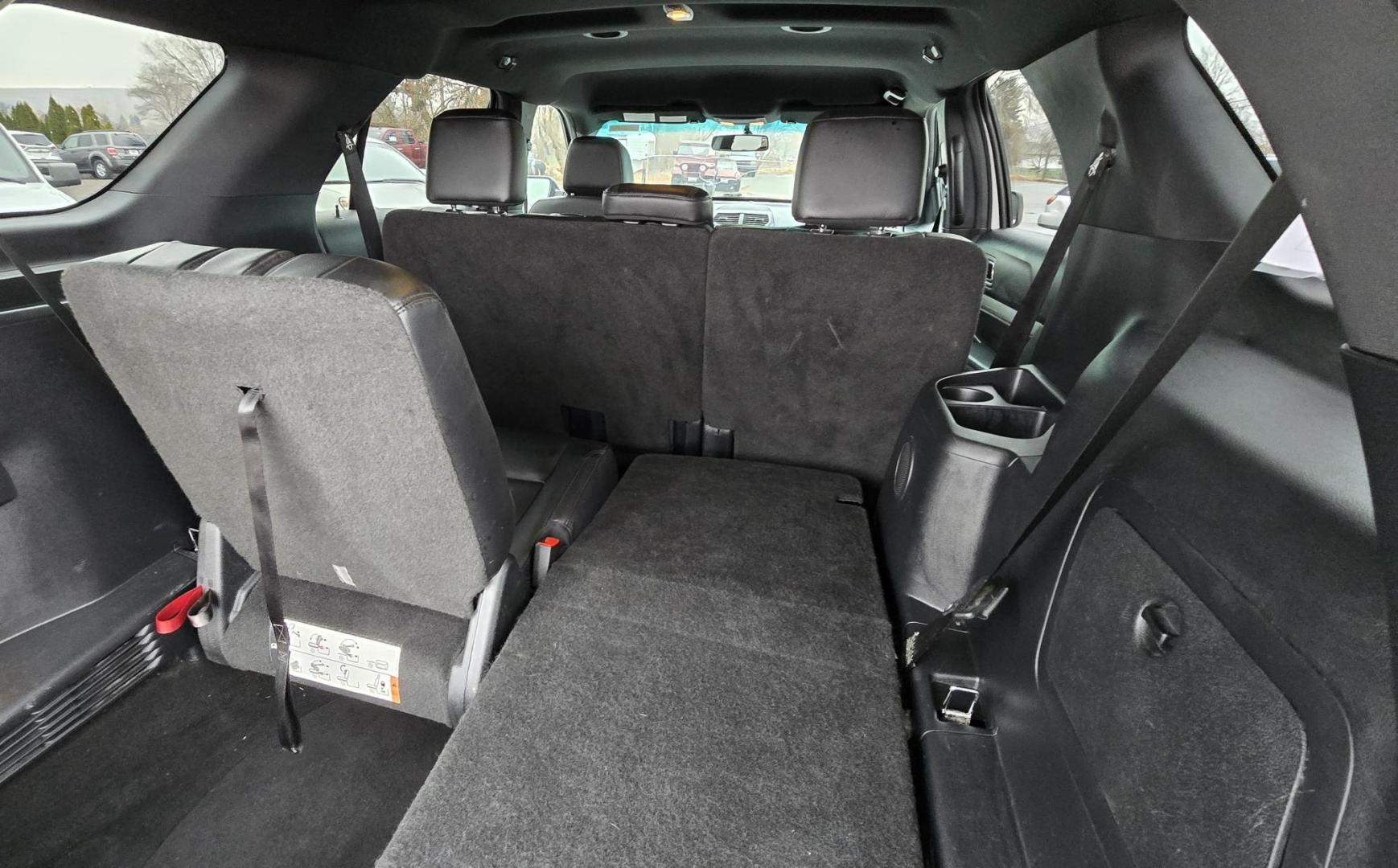 2016 Silver /Black Ford Explorer XLT 4WD (1FM5K8D85GG) with an 3.5L V6 DOHC 24V engine, 6-Speed Automatic transmission, located at 450 N Russell, Missoula, MT, 59801, (406) 543-6600, 46.874496, -114.017433 - Photo#9