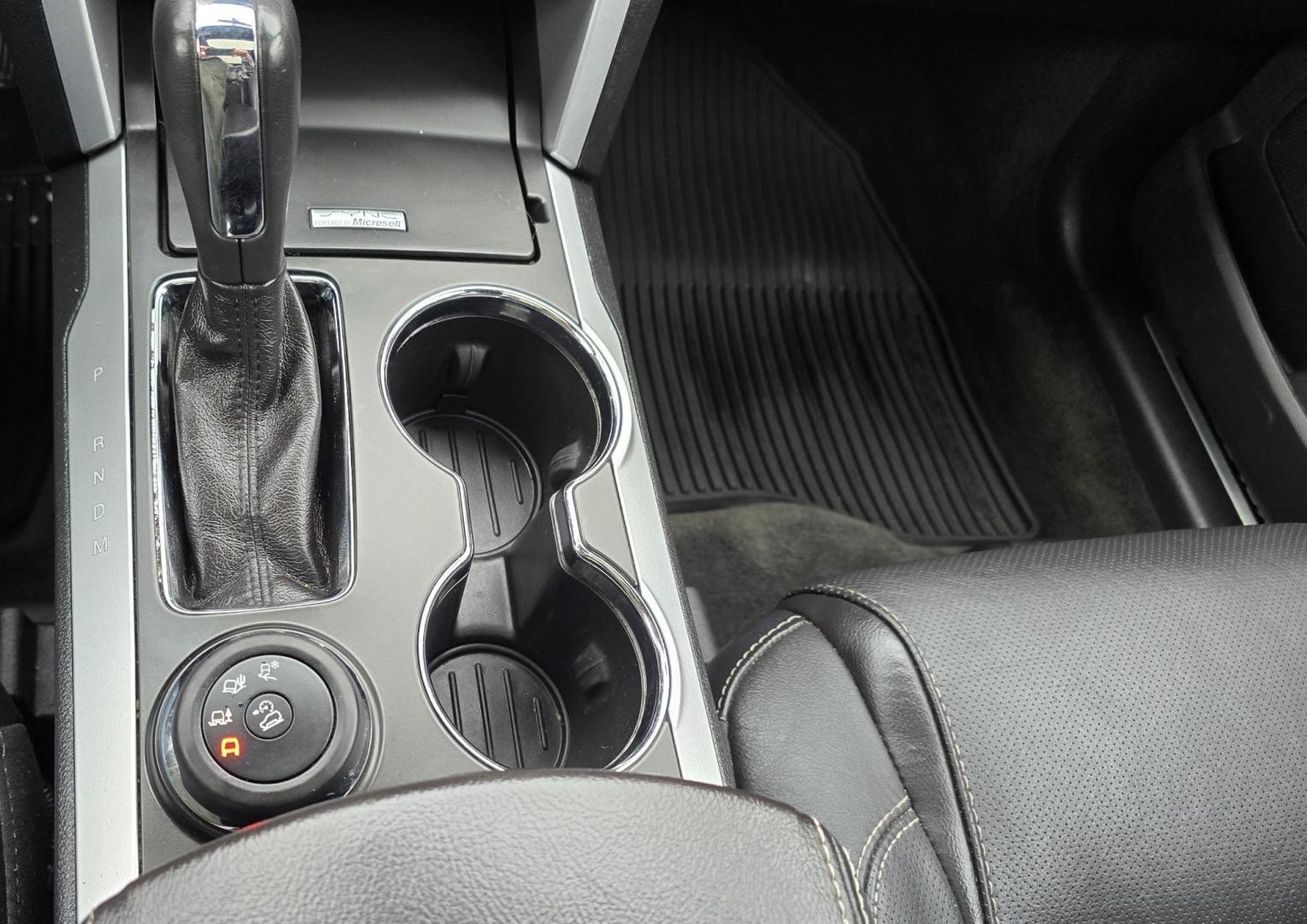 2014 White /Black Ford Explorer Sport 4WD (1FM5K8GT8EG) with an 3.5L V6 DOHC 24V engine, 6-Speed Automatic transmission, located at 450 N Russell, Missoula, MT, 59801, (406) 543-6600, 46.874496, -114.017433 - Photo#17