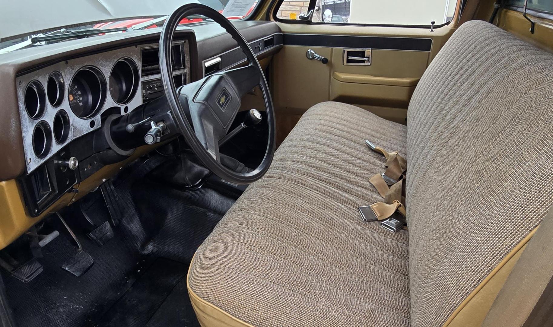 1984 Brown /Tan Chevrolet C/K 10 Custom Deluxe 4WD (1GCEK14H3EJ) with an 5.0L V8 OHV engine, 4 Speed Manual transmission, located at 450 N Russell, Missoula, MT, 59801, (406) 543-6600, 46.874496, -114.017433 - Nice old Square Body 4WD. Brand NEW Tires. Matching Topper. 4 Speed Manual Transmission. 305 V8 Engine. Dual Gas Tanks. Runs amazing. Not perfect but good for it's age. - Photo#14