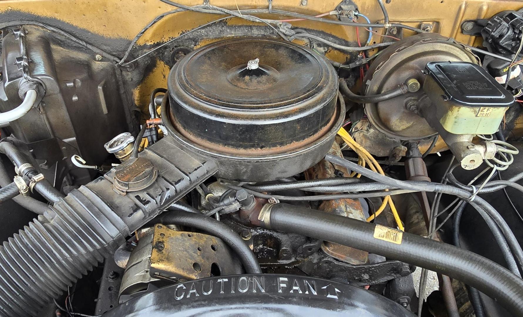 1984 Brown /Tan Chevrolet C/K 10 Custom Deluxe 4WD (1GCEK14H3EJ) with an 5.0L V8 OHV engine, 4 Speed Manual transmission, located at 450 N Russell, Missoula, MT, 59801, (406) 543-6600, 46.874496, -114.017433 - Nice old Square Body 4WD. Brand NEW Tires. Matching Topper. 4 Speed Manual Transmission. 305 V8 Engine. Dual Gas Tanks. Runs amazing. Not perfect but good for it's age. - Photo#8