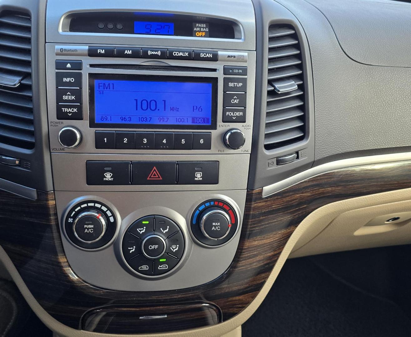2011 White /Tan Hyundai Santa Fe GLS 3.5 4WD (5XYZGDAG7BG) with an 3.5L V6 DOHC 24V engine, 6-Speed Automatic transmission, located at 450 N Russell, Missoula, MT, 59801, (406) 543-6600, 46.874496, -114.017433 - Super Clean AWD SUV with only 92K Miles. Zippy 3.5L V6 Engine. 6 Speed Automatic. Bluetooth. AM FM CD. Air. Cruise. Tilt. Power Windows and Locks. Clean Carfax. - Photo#15