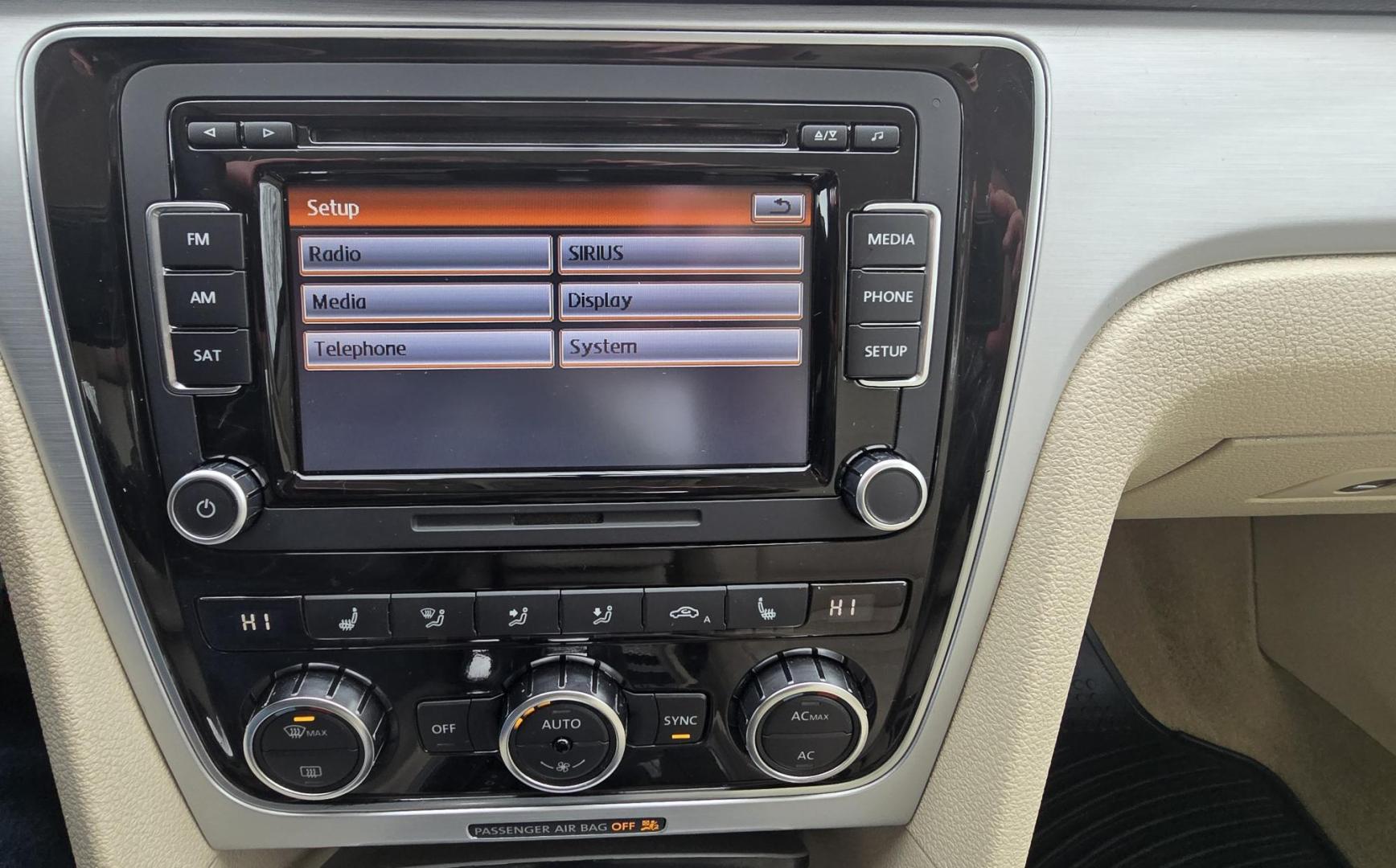 2012 White /Tan Volkswagen Passat 2.5L SE MT (1VWBH7A37CC) with an 2.5L L5 DOHC 2OV engine, Automatic transmission, located at 450 N Russell, Missoula, MT, 59801, (406) 543-6600, 46.874496, -114.017433 - Photo#13