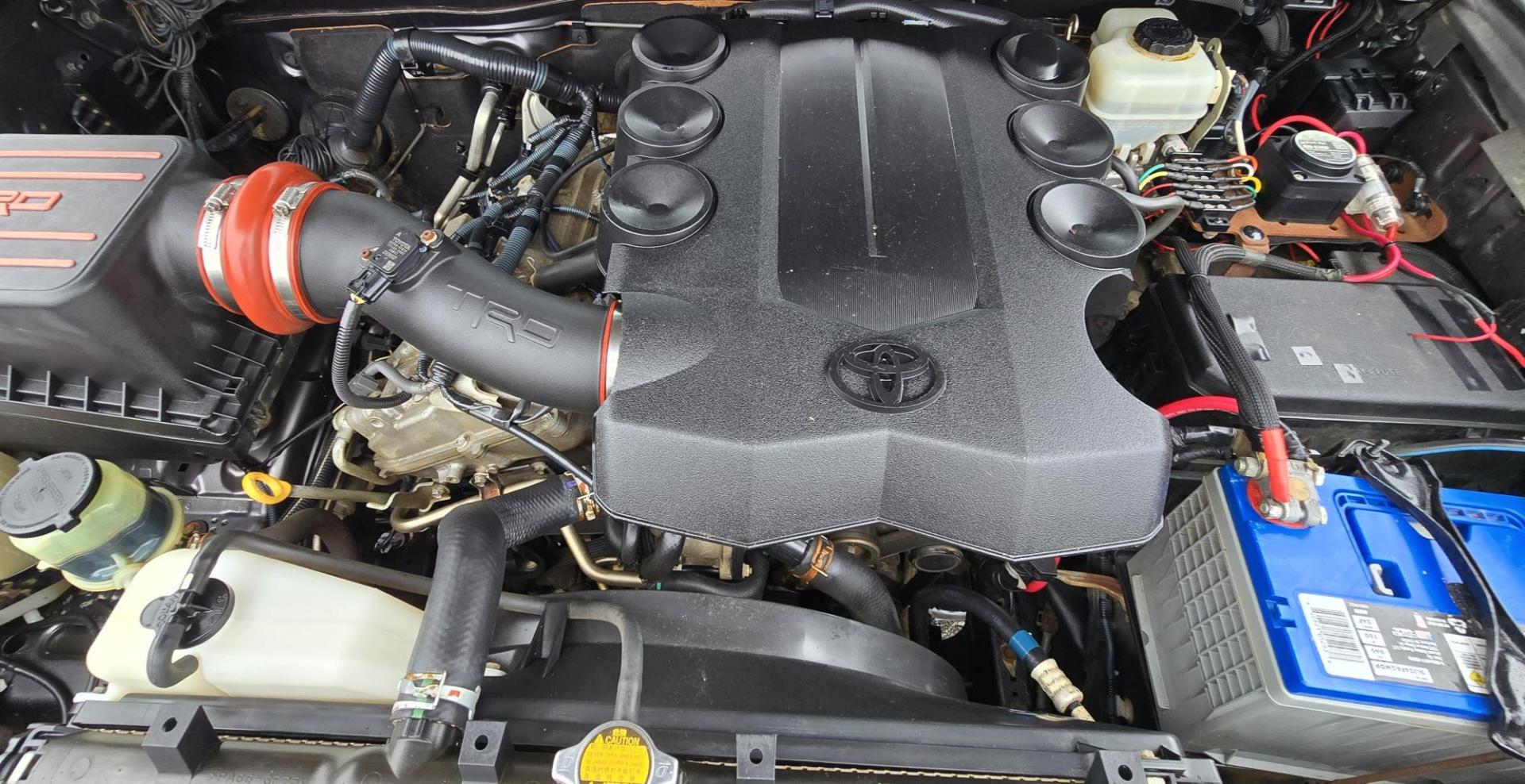 2011 Grey /Black Toyota 4Runner Limited 4WD V6 (JTEBU5JR9B5) with an 4.0L V6 DOHC 24V engine, 5-Speed Automatic transmission, located at 450 N Russell, Missoula, MT, 59801, (406) 543-6600, 46.874496, -114.017433 - Ready for Off-Road 4Runner with Upgraded Suspension. 4WD. 4.0L V6 Engine. Leather Heated Seats. Heavy Duty Rood Rack. Running Boards. Light Bars. Bluetooth. Sliding Heavy Duty Tray out the back. Towing. - Photo#20