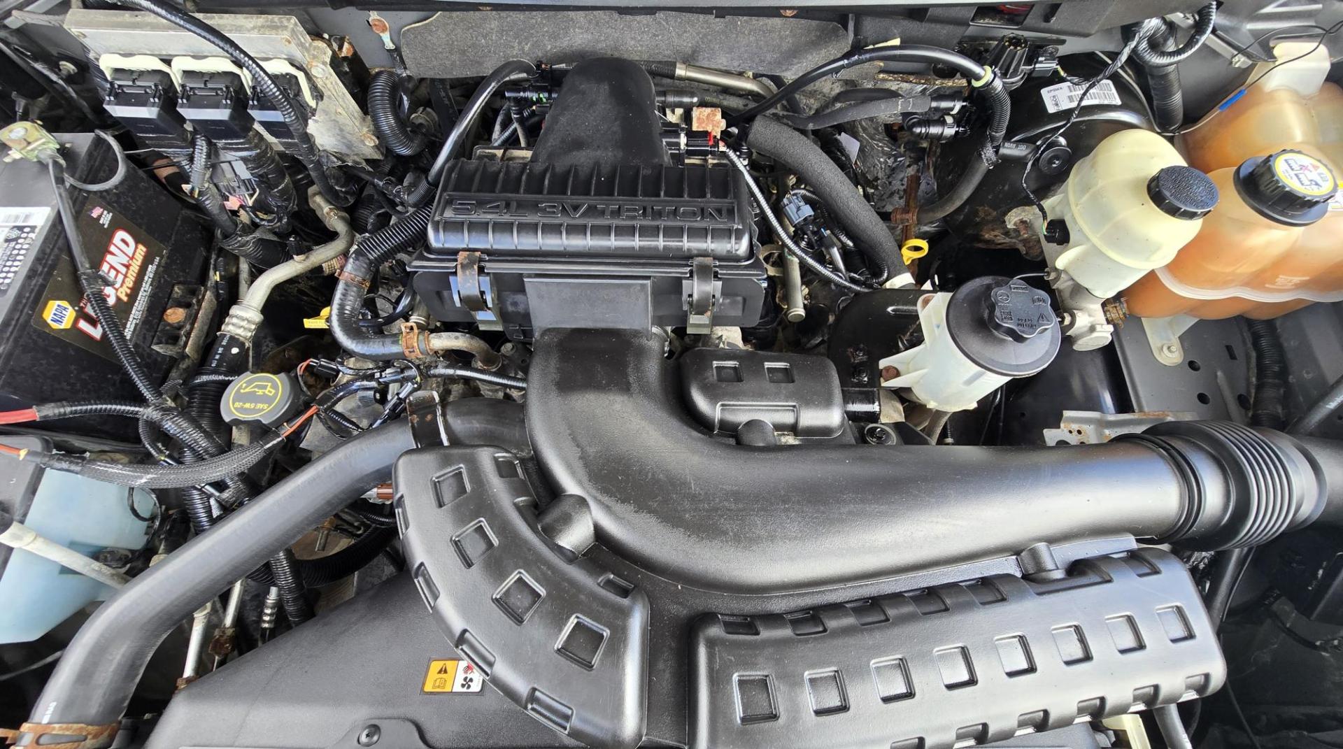 2008 Grey /Gray Ford F-150 FX4 SuperCab (1FTPX14V68F) with an 5.4L V8 SOHC 24V FFV engine, 4-Speed Automatic Overdrive transmission, located at 450 N Russell, Missoula, MT, 59801, (406) 543-6600, 46.874496, -114.017433 - 4 Wheel Drive. 5.4L V8 Engine. Automatic Transmission. Air. Cruise. Tilt. Power Windows and Locks. Very Clean. Heated Seats. AM FM XM CD Player. Towing. - Photo#14