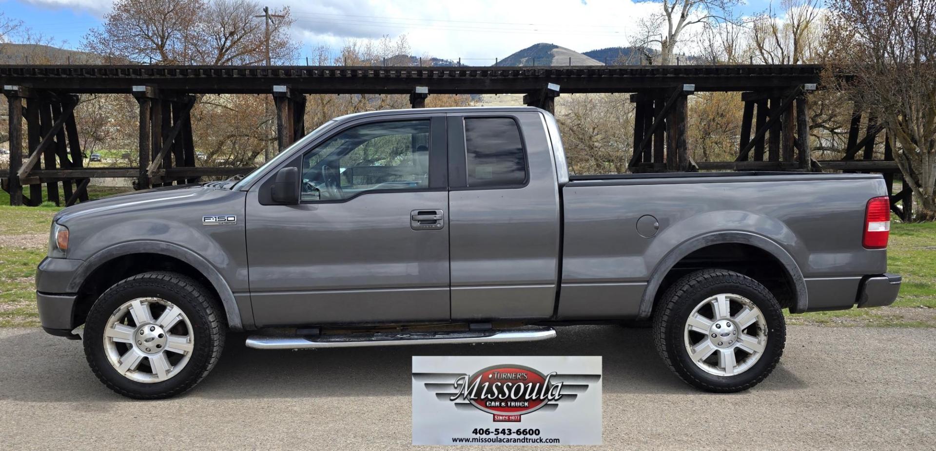 2008 Grey /Gray Ford F-150 FX4 SuperCab (1FTPX14V68F) with an 5.4L V8 SOHC 24V FFV engine, 4-Speed Automatic Overdrive transmission, located at 450 N Russell, Missoula, MT, 59801, (406) 543-6600, 46.874496, -114.017433 - 4 Wheel Drive. 5.4L V8 Engine. Automatic Transmission. Air. Cruise. Tilt. Power Windows and Locks. Very Clean. Heated Seats. AM FM XM CD Player. Towing. - Photo#4