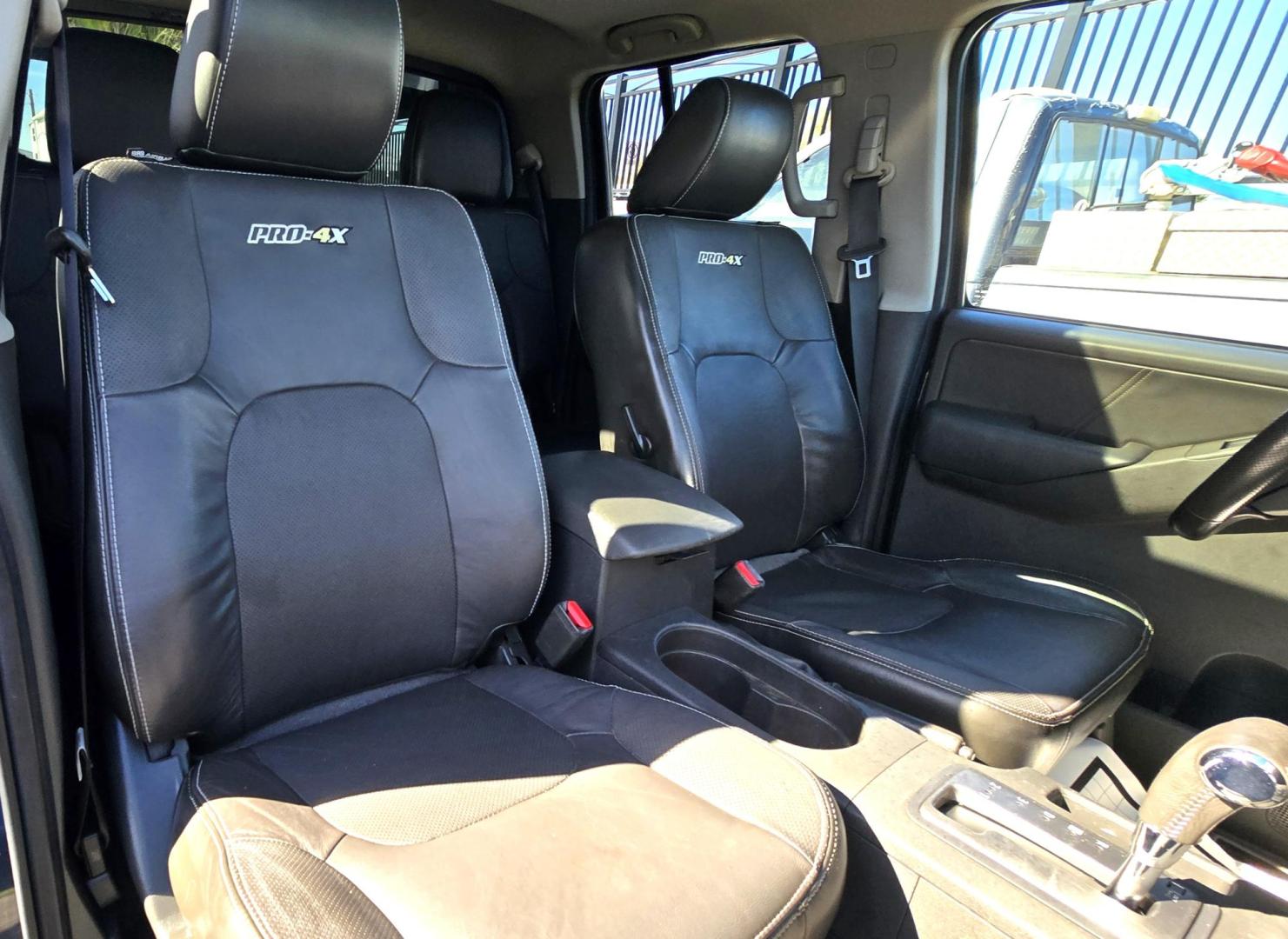 2014 Blue /Black Nissan Frontier Pro-4X Crew Cab 4WD (1N6AD0EV9EN) with an 4.0L V6 DOHC 24V engine, 5-Speed Automatic transmission, located at 450 N Russell, Missoula, MT, 59801, (406) 543-6600, 46.874496, -114.017433 - Hard to Find 4WD Truck in this size. 4.0L V6 Engine. Automatic Transmission. Matching Topper. Power Sunroof. Heated Power Seats. AM FM SAT Bluetooth. Backup Camera. Power Windows and Locks. Towing. Roof Rack. Clean Title and Carfax. - Photo#15
