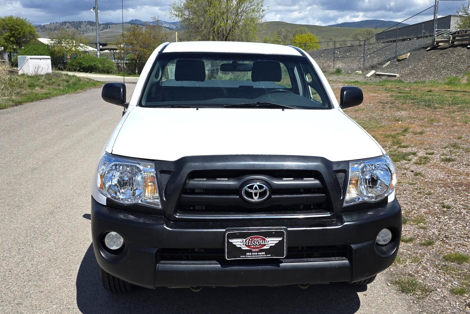 2008 White /Black Toyota Tacoma Regular Cab 2WD (5TENX22N98Z) with an 2.7L L4 DOHC 16V engine, Automatic transmission, located at 450 N Russell, Missoula, MT, 59801, (406) 543-6600, 46.874496, -114.017433 - Excellent Running 2WD Tundra. Only 38,000 Miles. 2.7L I4 Engine. Automatic Transmission. Air Conditioning. AM FM CD Player. Great Fuel Economy. Does have a Salvage Title so financing is Not Available. - Photo#6