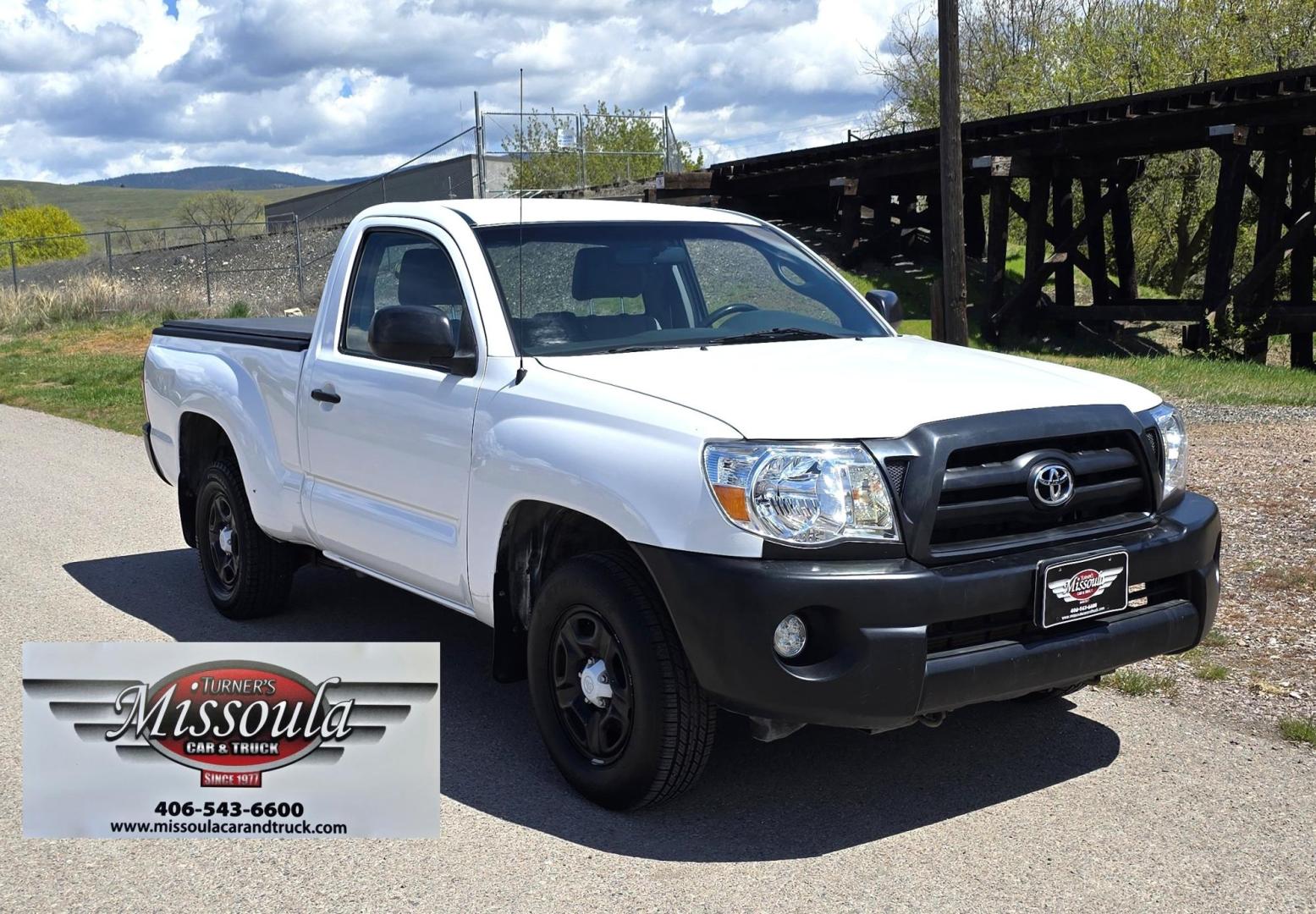 2008 White /Black Toyota Tacoma Regular Cab 2WD (5TENX22N98Z) with an 2.7L L4 DOHC 16V engine, Automatic transmission, located at 450 N Russell, Missoula, MT, 59801, (406) 543-6600, 46.874496, -114.017433 - Excellent Running 2WD Tundra. Only 38,000 Miles. 2.7L I4 Engine. Automatic Transmission. Air Conditioning. AM FM CD Player. Great Fuel Economy. Does have a Salvage Title so financing is Not Available. - Photo#1