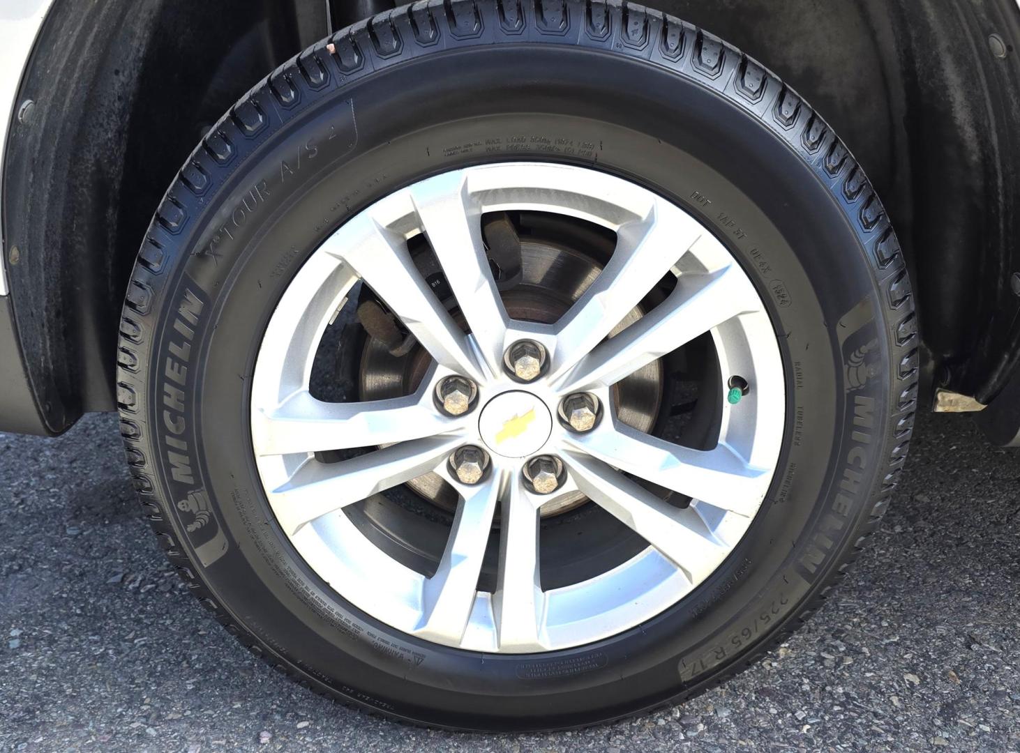 2011 Silver /black Chevrolet Equinox LS AWD (2CNFLCEC0B6) with an 2.4L L4 DOHC 16V engine, 6-Speed Automatic transmission, located at 450 N Russell, Missoula, MT, 59801, (406) 543-6600, 46.874496, -114.017433 - AWD SUV. 2.4L I4 Engine with New Timing Chain, Cam VVT Gears. VVT Solenoids. Crank Gear, Guides, Balance Shaft Gears, Crank Seal. Plugs. Runs like NEW. Air. Cruise. Tilt. AM FM CD. Power Windows and Locks. Air. Cruise. Tilt. - Photo#16