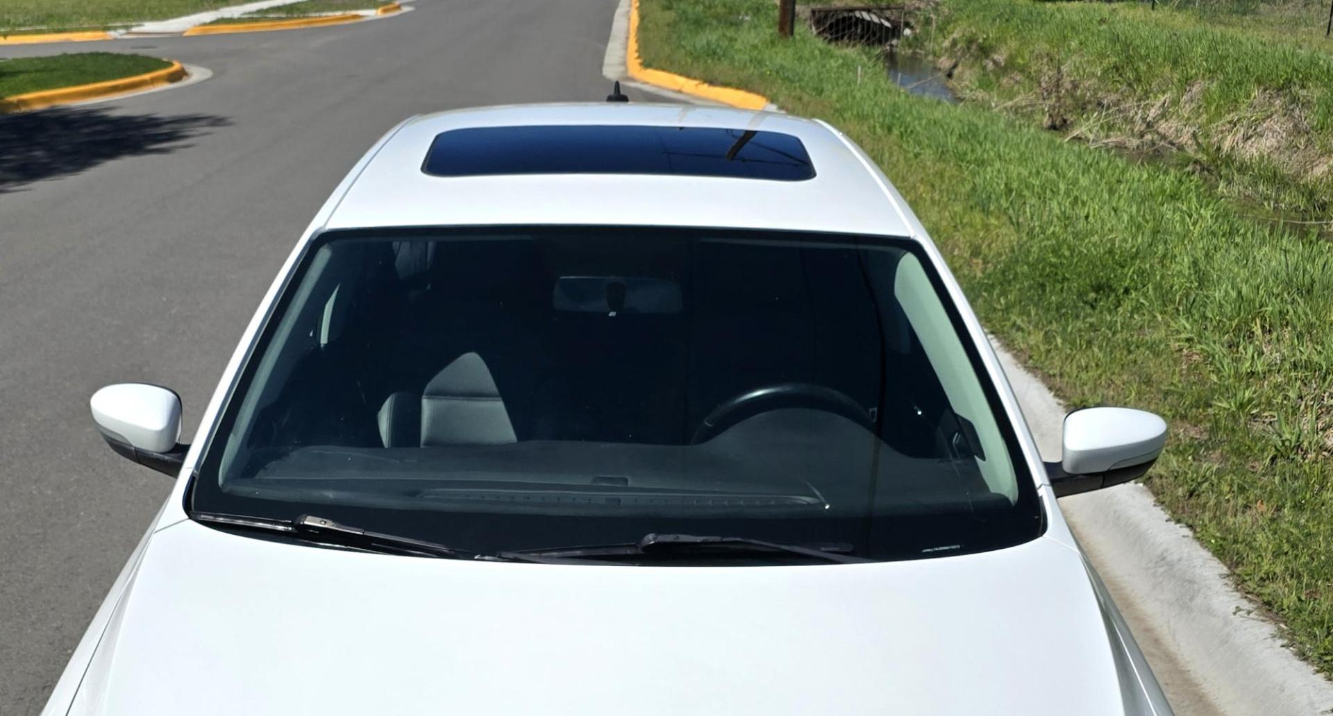 2014 White /Black Volkswagen Jetta TDI (3VWLL7AJ9EM) with an 2.0L L4 DOHC 16V DIESEL TURBO engine, Automatic transmission, located at 450 N Russell, Missoula, MT, 59801, (406) 543-6600, 46.874496, -114.017433 - Nice VW Diesel Sedan. FWD. 2.0L TDI Engine. Automatic Transmission. Leather Heated Seats. Power Sunroof. Power Windows and Locks. AM FM CD Fender Stereo System. Bluetooth Audio and Phone. Backup Camera. Great Fuel Economy. Clean Title and Carfax. - Photo#7