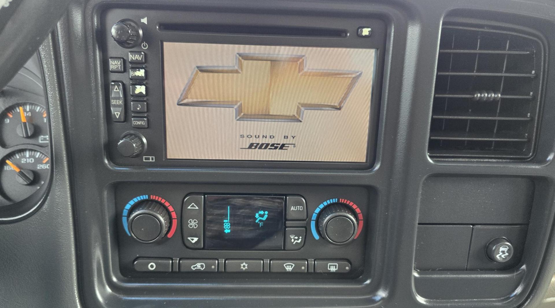2005 Grey /Gray Chevrolet Tahoe 4WD (1GNEK13T55J) with an 5.3L V8 OHV 16V engine, 4-Speed Automatic Overdrive transmission, located at 450 N Russell, Missoula, MT, 59801, (406) 543-6600, 46.874496, -114.017433 - Photo#21