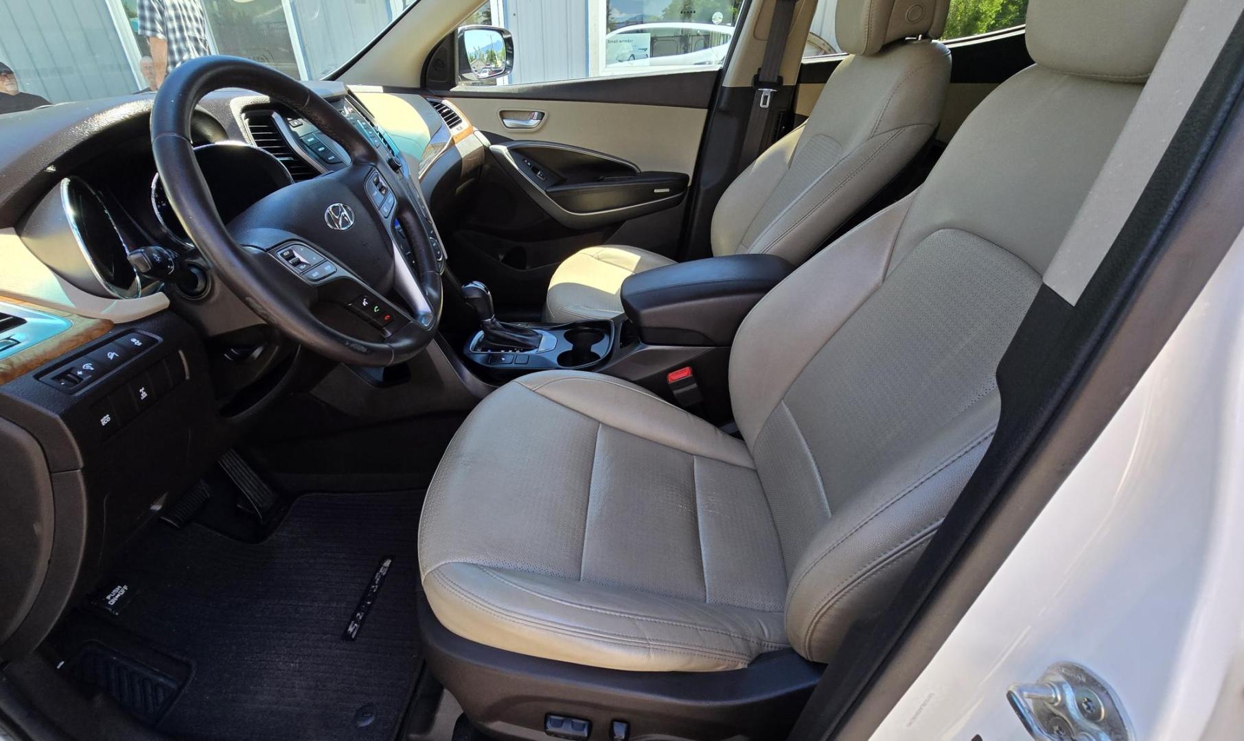 2013 White /Gray Hyundai Santa Fe Sport 2.0 AWD (5XYZUDLAXDG) with an 2.0L L4 DOHC 16V engine, 6-Speed Automatic transmission, located at 450 N Russell, Missoula, MT, 59801, (406) 543-6600, 46.874496, -114.017433 - Clean AWD SUV. 2.0L I4 Engine. Air. Cruise. Tilt. Bluetooth Audio and Phone. Power Drivers Seat. Heated Front Seats. - Photo#13